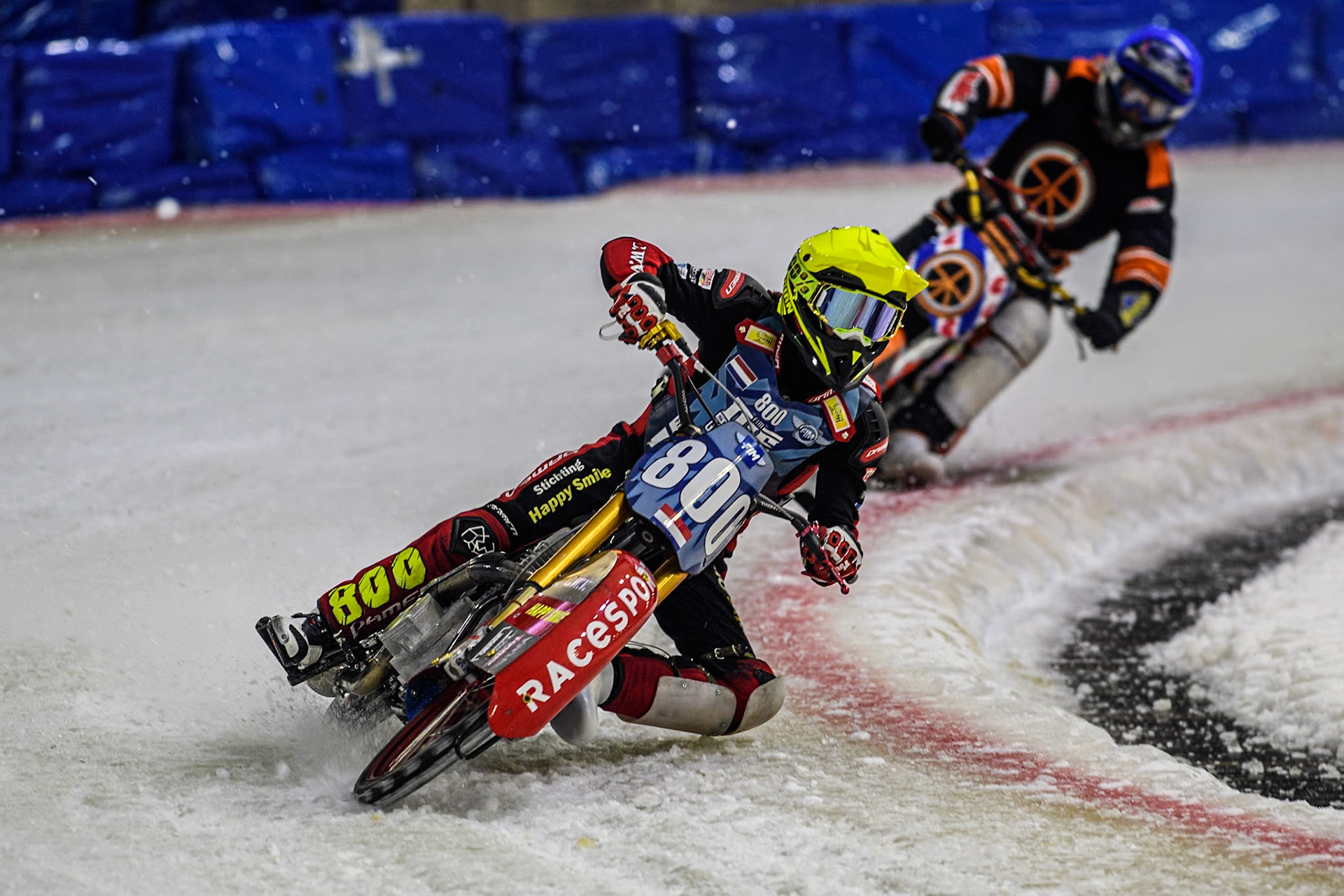 Jasper Iwema of The Netherlands in Yellow leading Sebastian Reitsma of The Netherlands in Blue during the Roelof Thijs Bokaal at Ice Rink Thialf, Heerenveen, The Netherlands on Friday 5th April 2024. (Photo: Ian Charles | MI News)