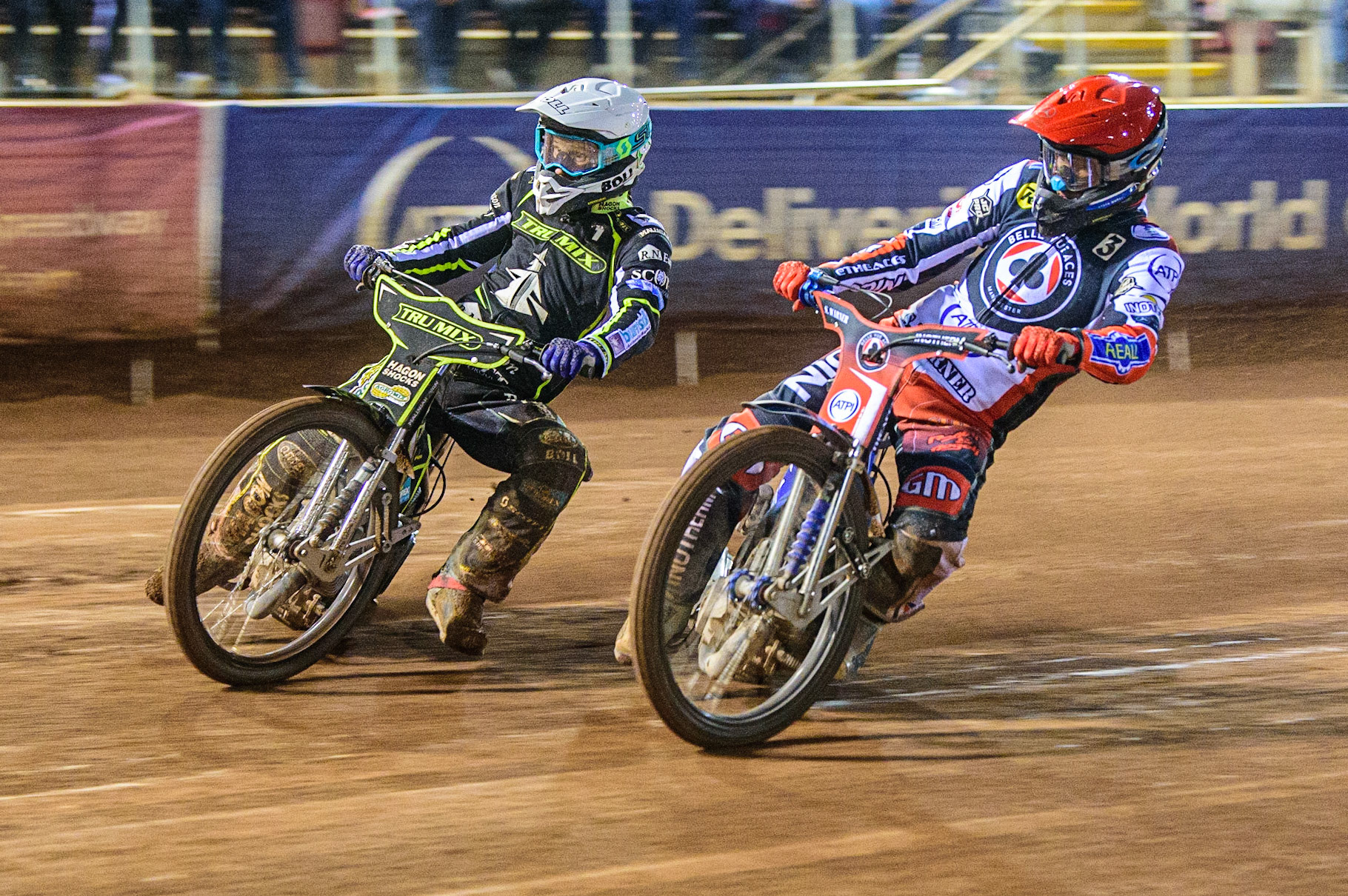 Matej Zagar  (Red) inside Jason Doyle  (White) during the SGB Premiership Semi Final 2nd Leg between Belle Vue Aces and Ipswich Witches at the National Speedway Stadium, Manchester on Monday 3rd October 2022. (Credit: Ian Charles | MI News)