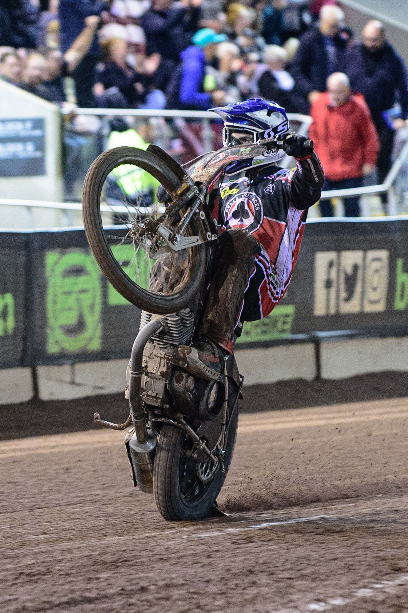 MANCHESTER, UK. OCT 7TH  Richie Worrall  pulls a celebratory wheelie during the SGB Premiership Play off Semi-Final Second Leg between Belle Vue Aces and Sheffield Tigers at the National Speedway Stadium, Manchester on Thursday 7th October 2021. (Credit: Ian Charles | MI News)