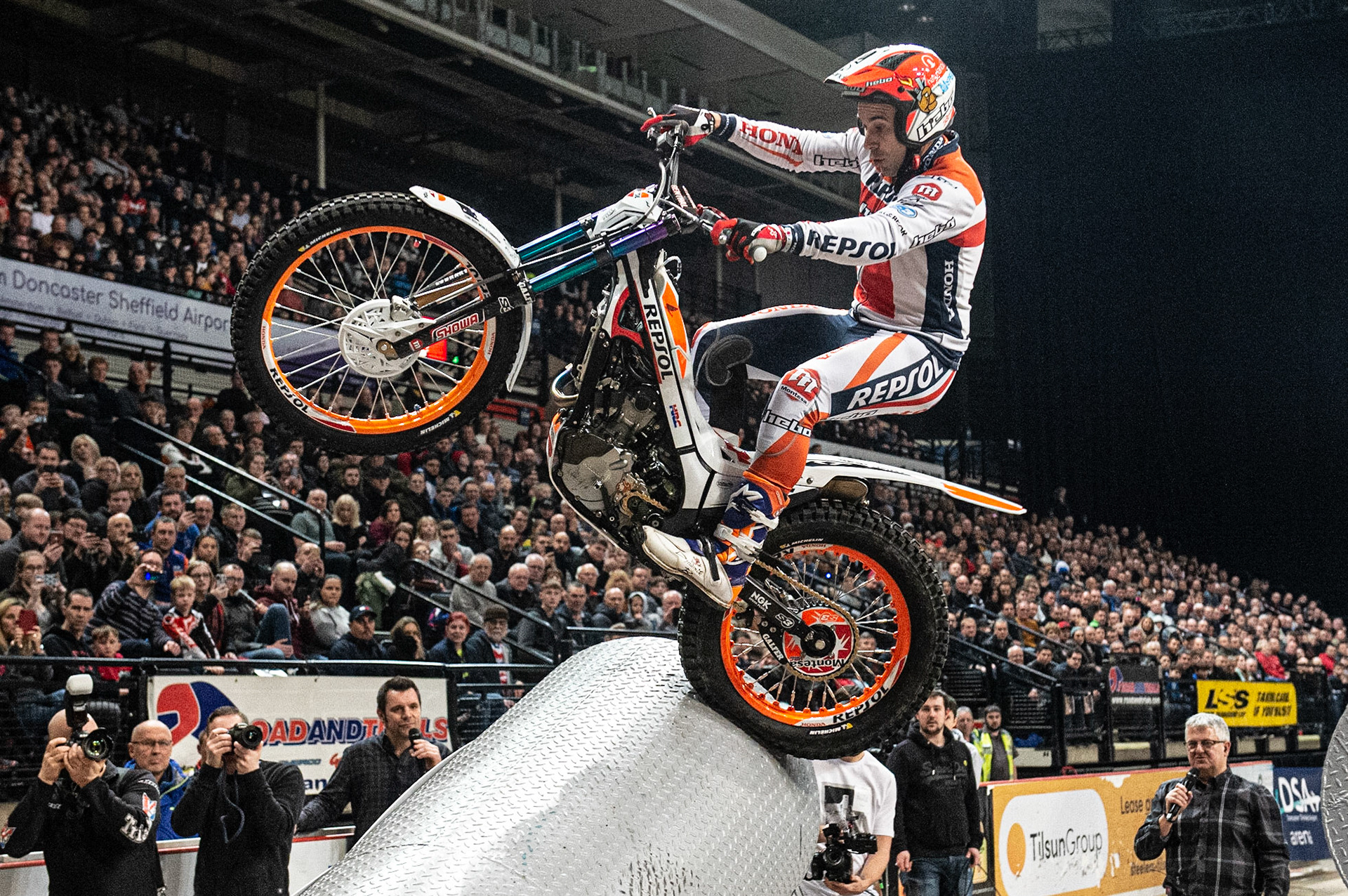 SHEFFIELD, ENGLAND  - DECEMBER 28TH  Tony Bou, Spain (Montessa) on section 3  during the 25th Anniversary Sheffield Indoor Trial at the FlyDSA Arena, Sheffield on Saturday 28th December 2019. (Credit: Ian Charles | MI News)