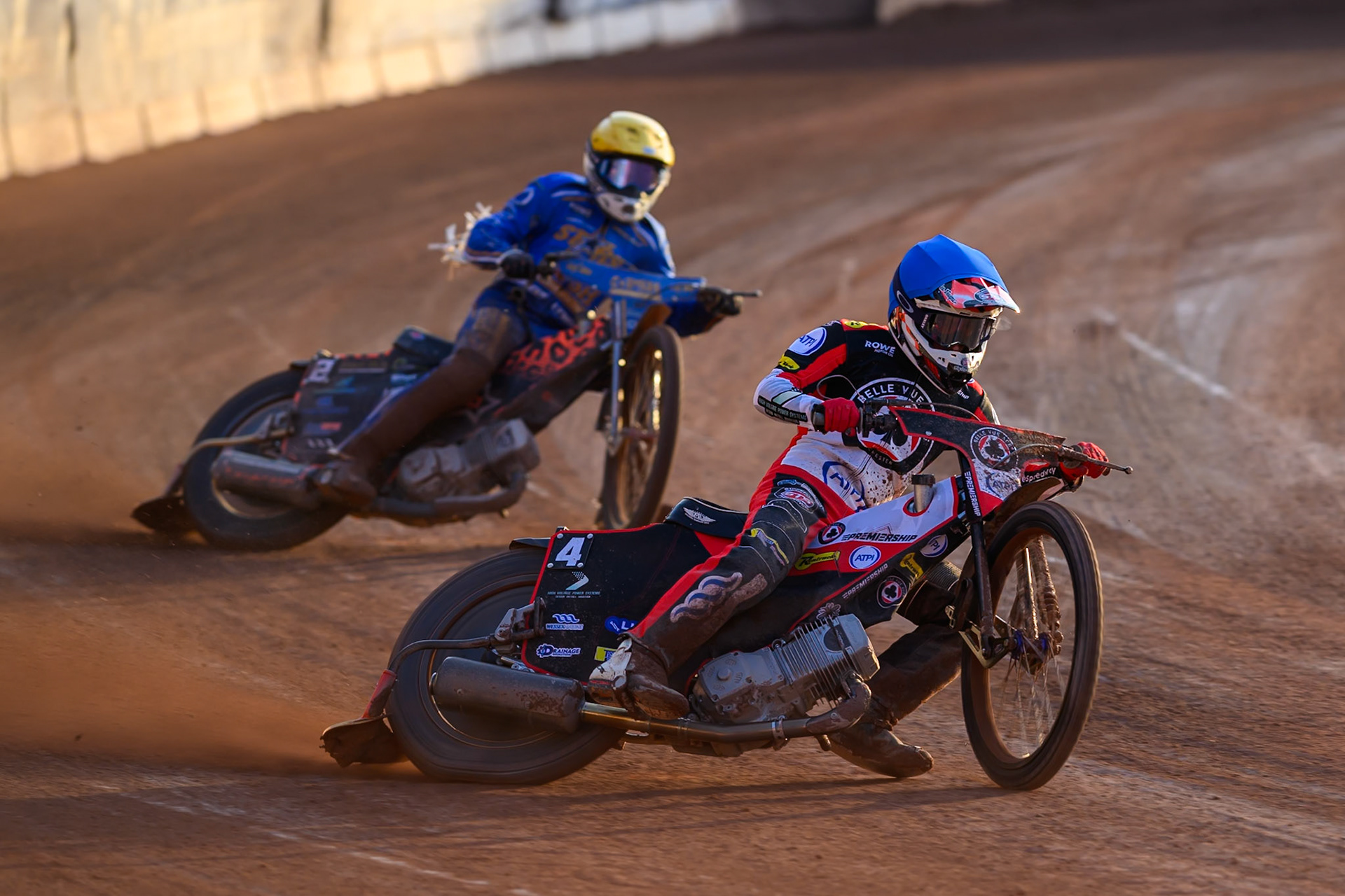 Zach Cook of Belle Vue Aces in Blue leading Cooper Rushen of Kings Lynn Stars in Yellow during the Rowe Motor Oil Premiership match between Belle Vue Aces and King's Lynn Stars at the National Speedway Stadium, Manchester on Monday 10th August 2026. (Photo: Ian Charles | MI News)