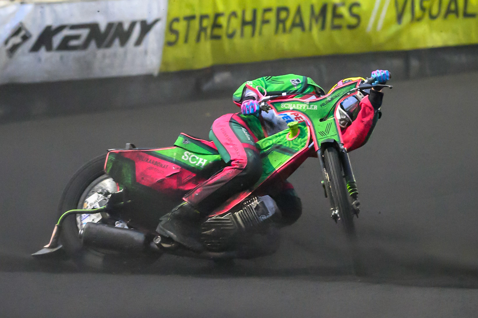Zoltan Lovas of Hungary in action during the Gouden KENNY Helm at Speedway Veenoord, Veenoord in the Netherlands on Saturday 19th September 2026. (Photo: Ian Charles | MI News)