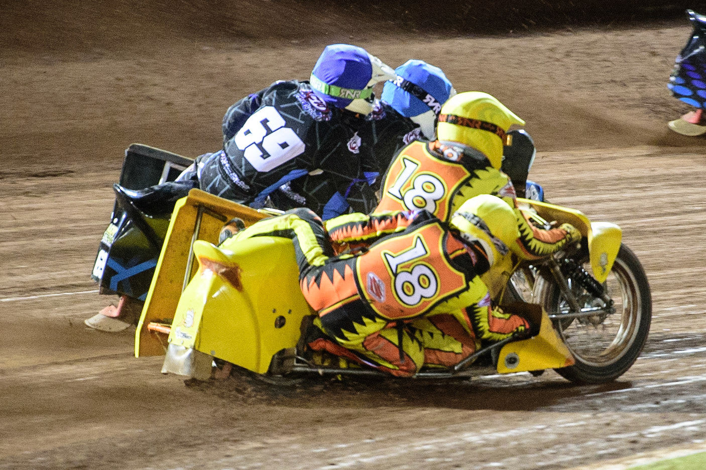 MANCHESTER, UK. OCT 30TH   Mick Stace &amp; Ryan Knowles  (Yellow) inside Matt Tyrell &amp; Liam Brown  (Blue) during the Manchester Masters Sidecar Speedway and Flat Track Racing at the National Speedway Stadium, Manchester on Saturday 30th October 2021. (Credit: Ian Charles | MI News)