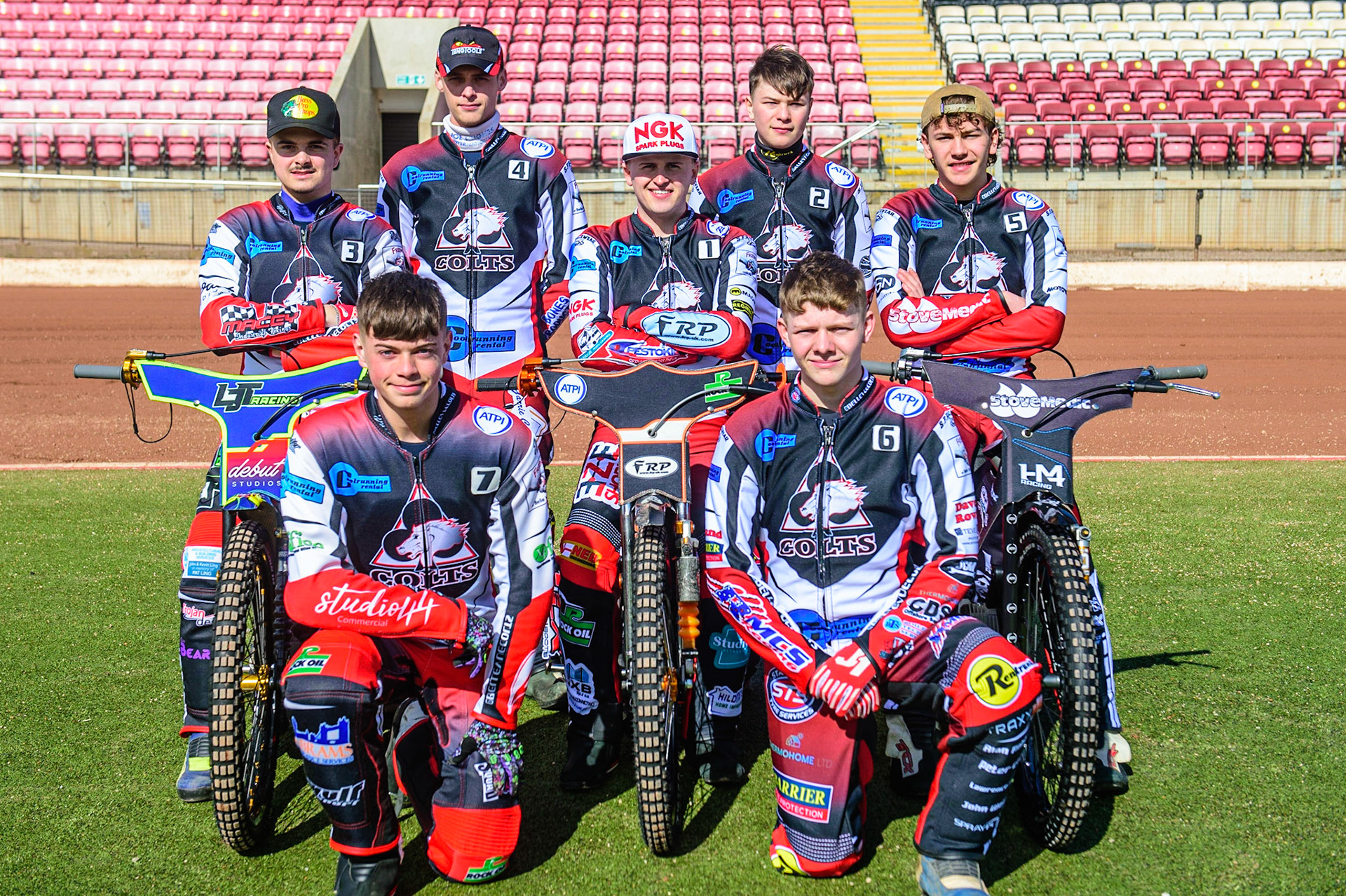 MANCHESTER, UK. MAR 14TH Belle Vue 'Cool Running' Colts (L-R rear) Jack Parkinson-Blackburn, Sam McGurk, (centre) Nathan Ablitt, Jack Smith, Harry McGurk, (Kneeling): Freddie Hodder, Archie Freeman during the Belle Vue Speedway Media Day at the National Speedway Stadium, Manchester on Monday 14th March 2022. (Credit: Ian Charles | MI News)