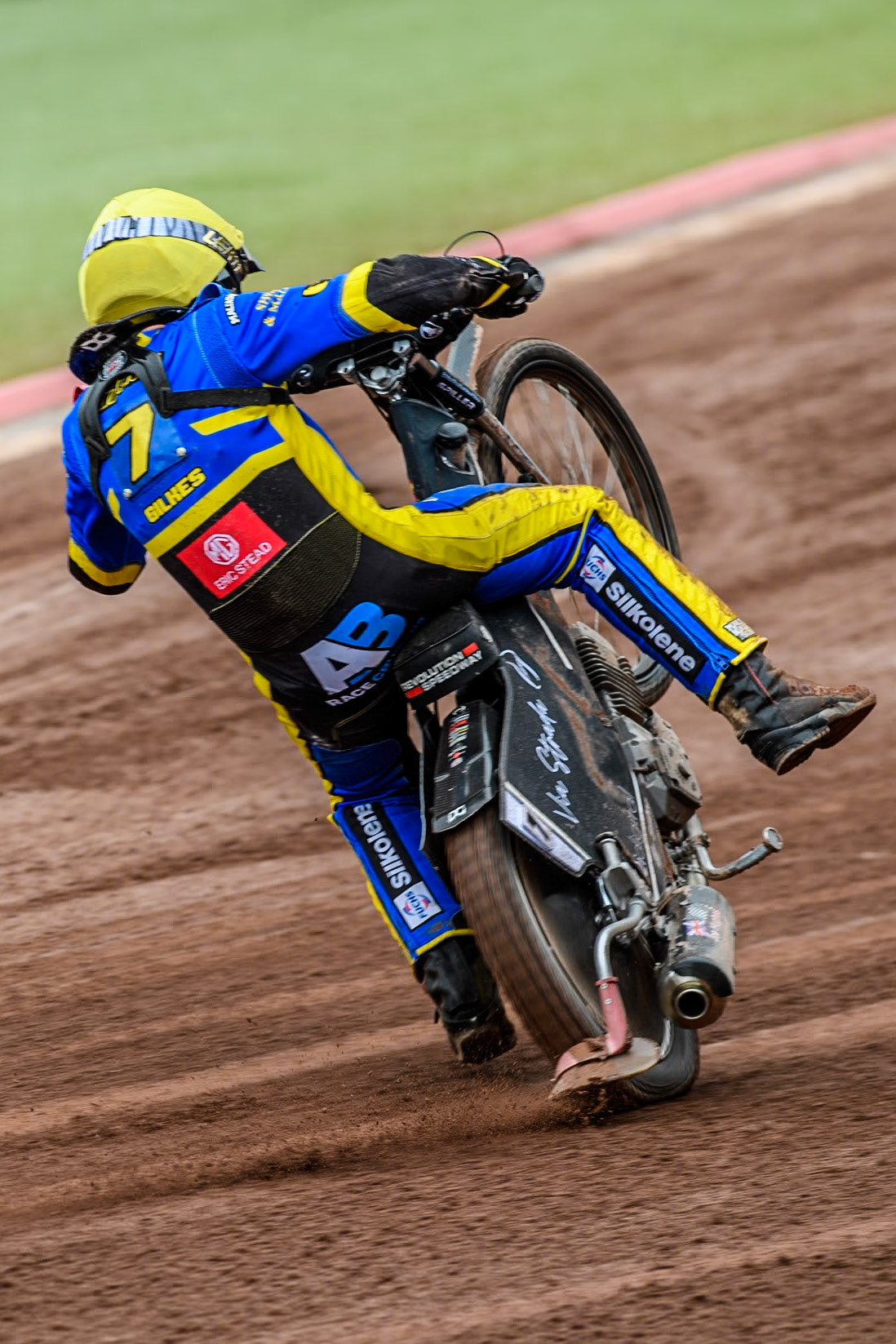 Sheffield Tigers' Dan Gilkes gets a bit of grip during the Rowe Motor Oil Premiership KO Cup Quarter Final 1st Leg between Belle Vue Aces and Sheffield Tigers at the National Speedway Stadium, Manchester on Monday 1st April 2024. (Photo: Ian Charles | MI News)