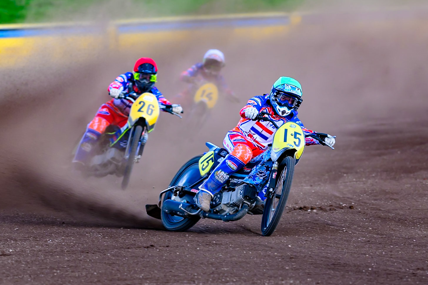 Dave Meijerink (15) of Netherlands in Green leading William Kruit (26) of Netherlands in Red  and Romano Hummel (14) of Netherlands in White during the FIM Long Track of Nations 2026 at the Speed Centre Roden in the Netherlands on Sunday 20th September 2026. (Photo: Ian Charles | MI News)