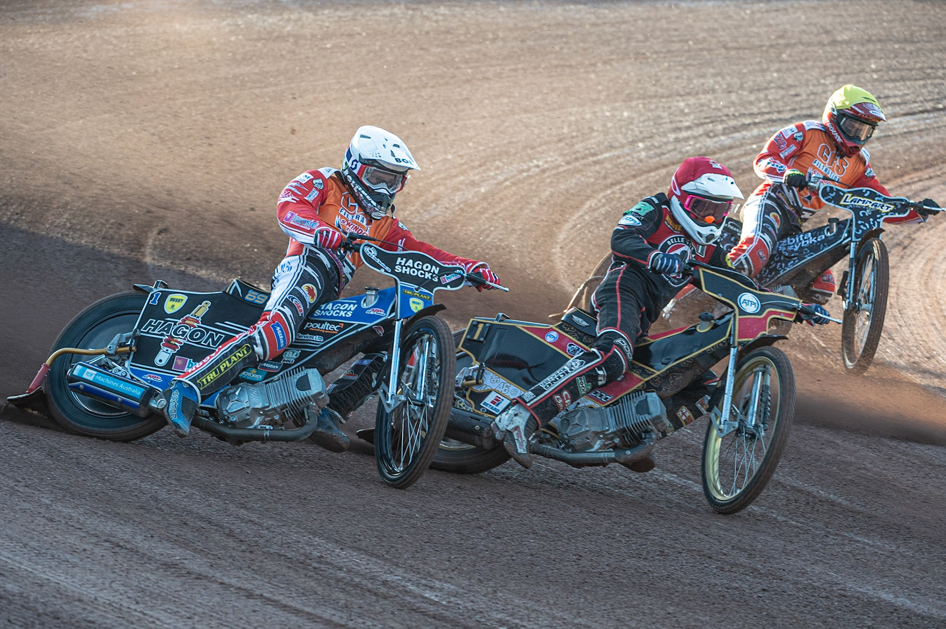 Photo: Ian Charles

Belle Vue Aces’ Max Fricke  (Red) splits Swindon Robins  pairing of Jason Doyle  (White) and Dawid Lampard  (Yellow)

Belle Vue Aces v Swindon Robins, British Speedway Premiership, Belle Vue National Speedway Stadium, Manchester, Monday 20  May  2019