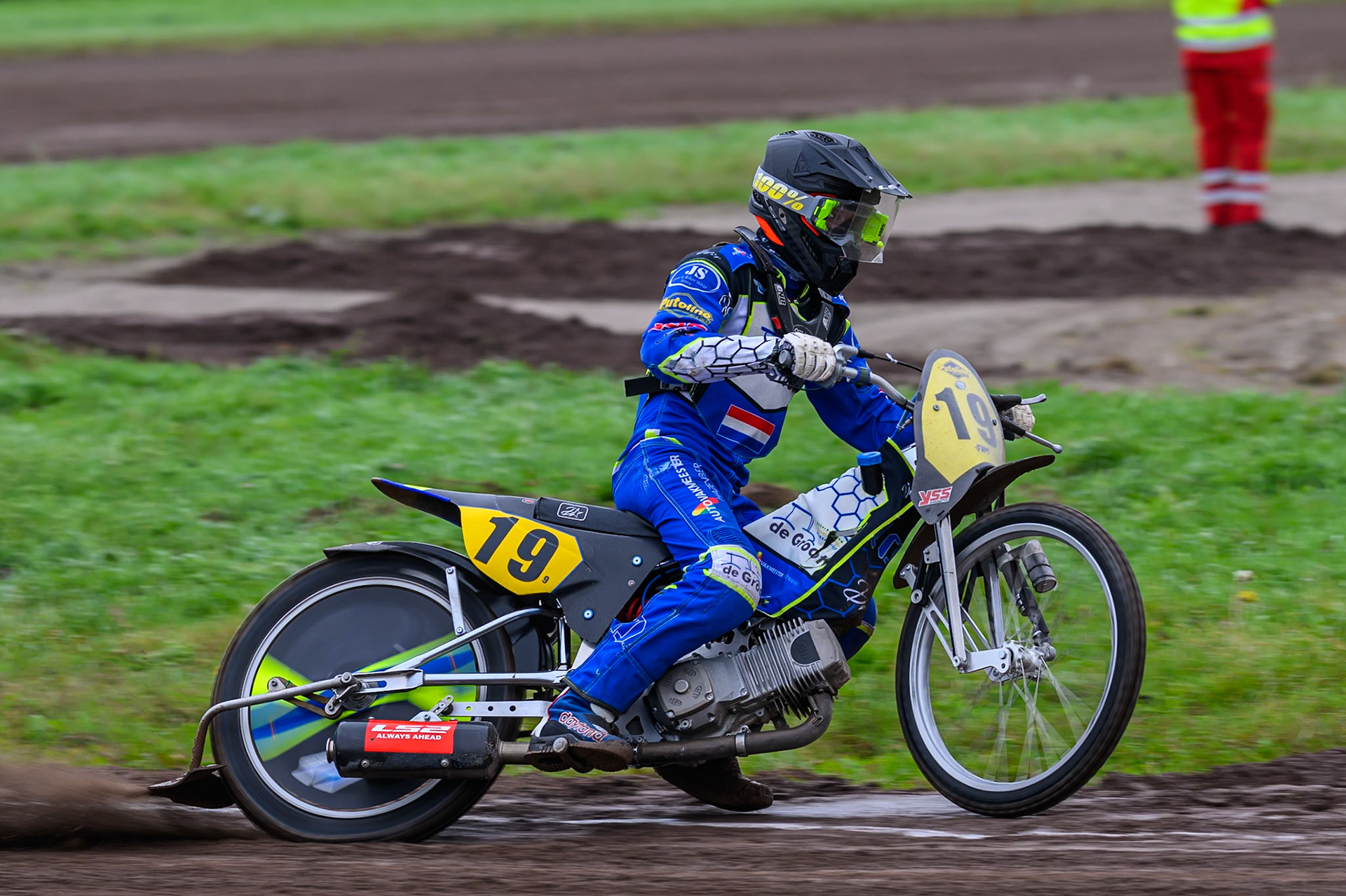 William Kruit (19) of The Netherlands practices during the FIM Long Track World Championship Final 4, at the Speed Centre Roden, Netherlands on Sunday 21st September 2025. (Photo: Ian Charles | MI News)