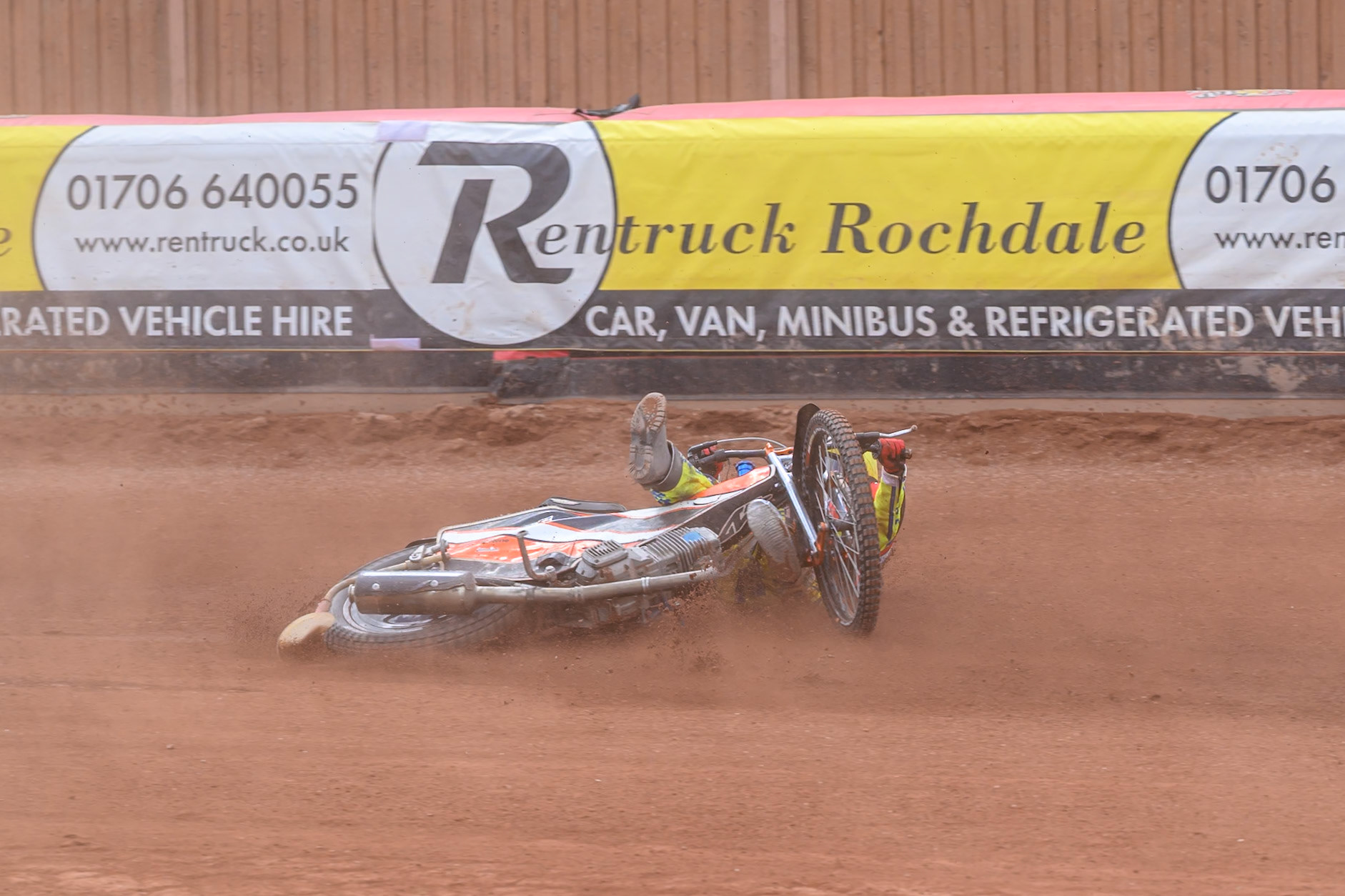 JR ASHWORTH &amp; SONS COLTS ACADEMY INDIVIDUALHarry Fletcher in Yellow rides inside Senna Summers in Blue before he slides off during the JR Ashworth &amp; Sons Colts Individual at the National Speedway Stadium, Manchester on Sunday 10th May 2026. (Photo: Ian Charles | MI News)