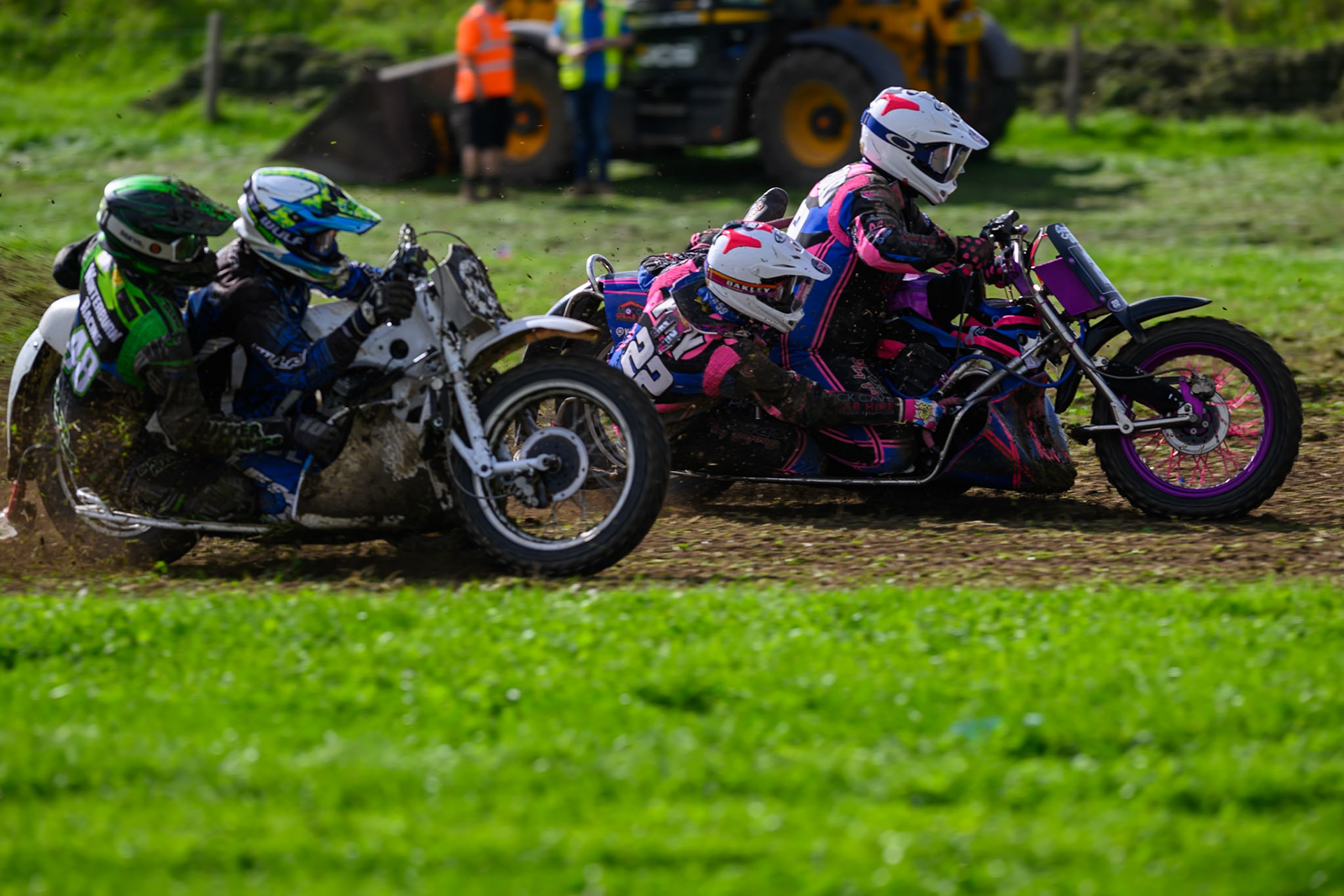 British Masters 1000cc Sidecars: Rob Bradley/Billy Winterburn (87) rides inside Will Penfold/Ricky Pay (22) during the British Masters Grasstrack Championship at Lower Marsh Farm, Much Hoole, Preston in Lancashire, England on Sunday 13th September 2026. (Photo: Ian Charles | MI News)