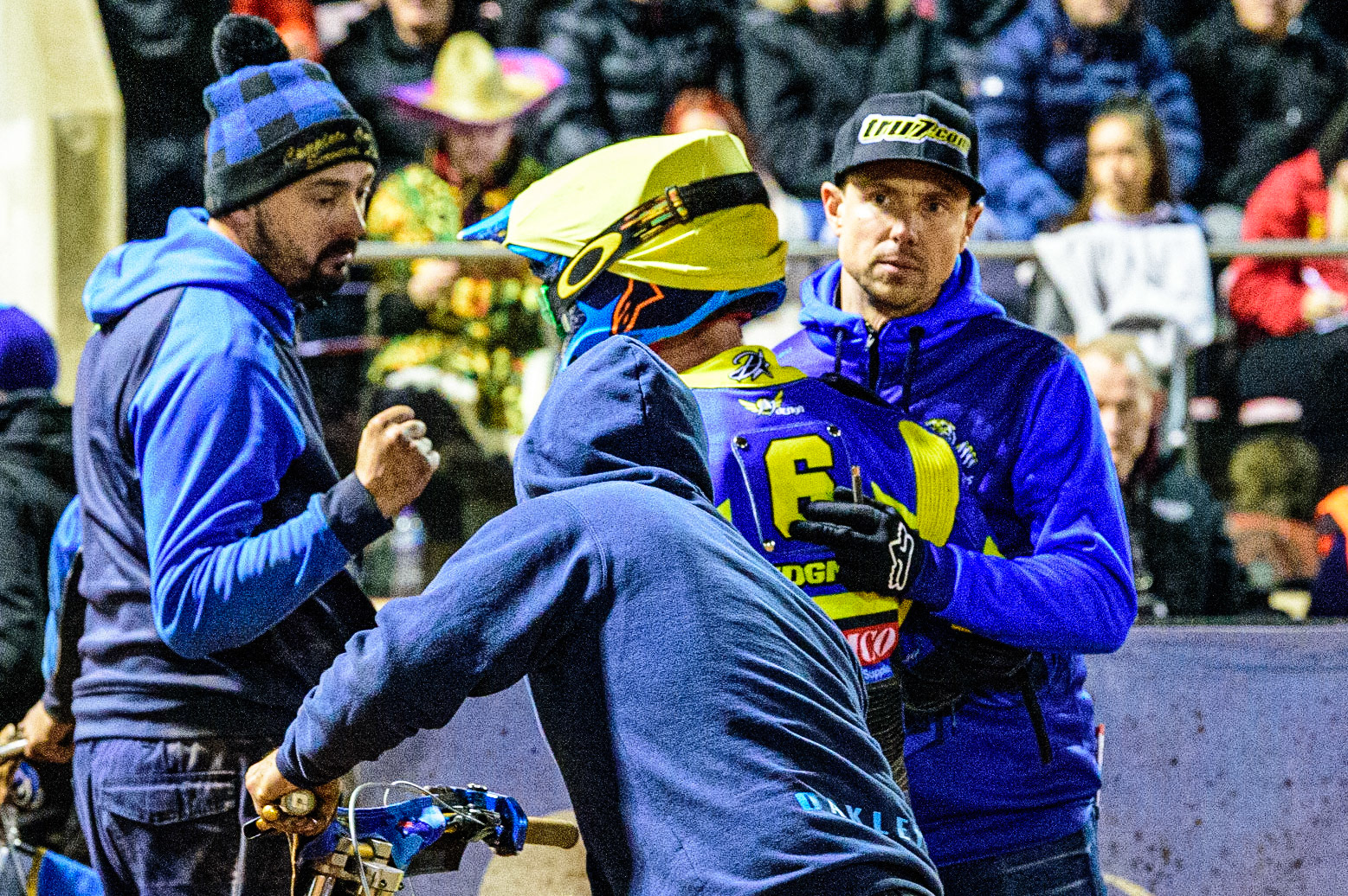 Simon Stead  (right) congratulates Justin Sedgmen  after the Tigers 5-1 heat win during the SGB Premiership Grand Final 1st leg between Belle Vue Aces and Sheffield Tigers at the National Speedway Stadium, Manchester on Monday 10th October 2022. (Credit: Ian Charles | MI News)