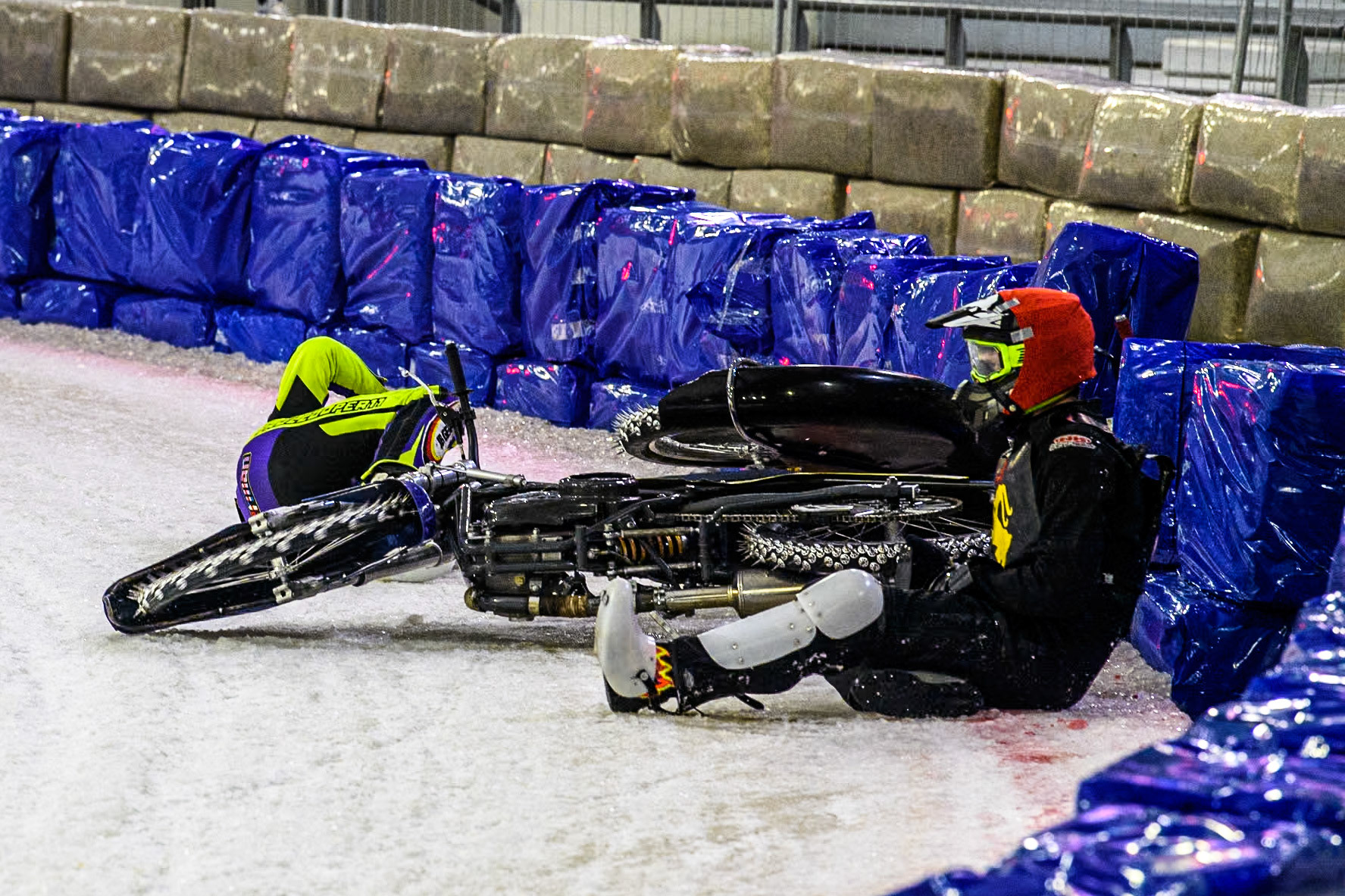 Leon Kramer of The Netherlands and rt4\ after their collision during the Roelof Thijs Bokaal at Ice Rink Thialf, Heerenveen, The Netherlands on Friday 5th April 2024. (Photo: Ian Charles | MI News)
