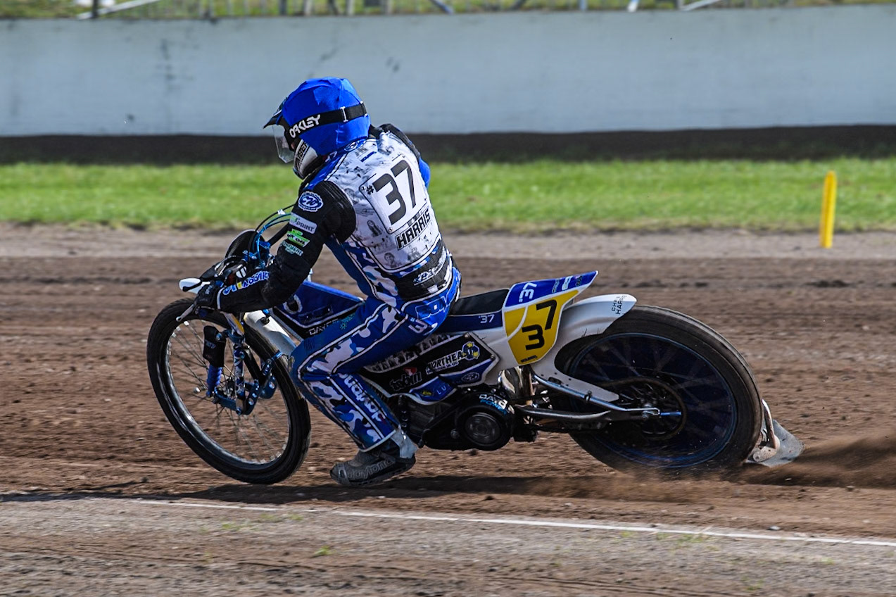 Chris Harris (37)of Great Britain in action during the FIM Long Track World Championship Final 5 at the Speed Centre Roden, Roden, Netherlands on Sunday 22nd September 2024. (Photo: Ian Charles | MI News)