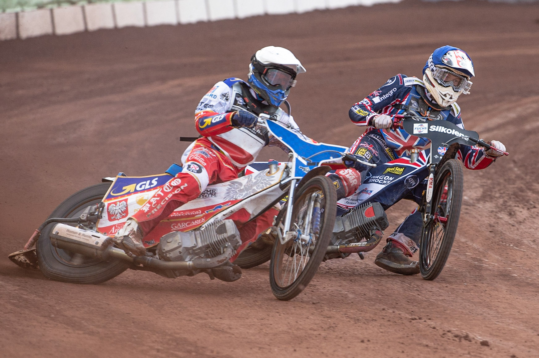Photo: Ian Charles

Maksym Drabik (White) outside Drew Kemp (Blue) 

FIM Team Speedway U-21 World Championship, National Speedway Stadium, Manchester Friday 12 July  2019