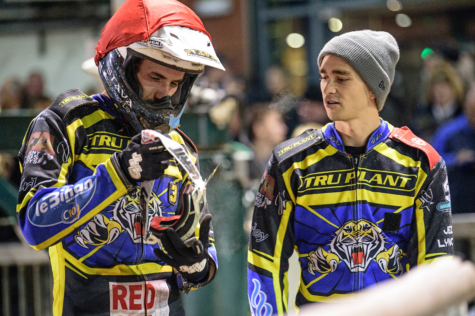 Adam Ellis  (left) with team mate Jack Holder  during the SGB Premiership Grand Final 2nd Leg between Sheffield Tigers and Belle Vue Aces at Owlerton Stadium, Sheffield on Thursday 13th October 2022. (Credit: Ian Charles | MI News)