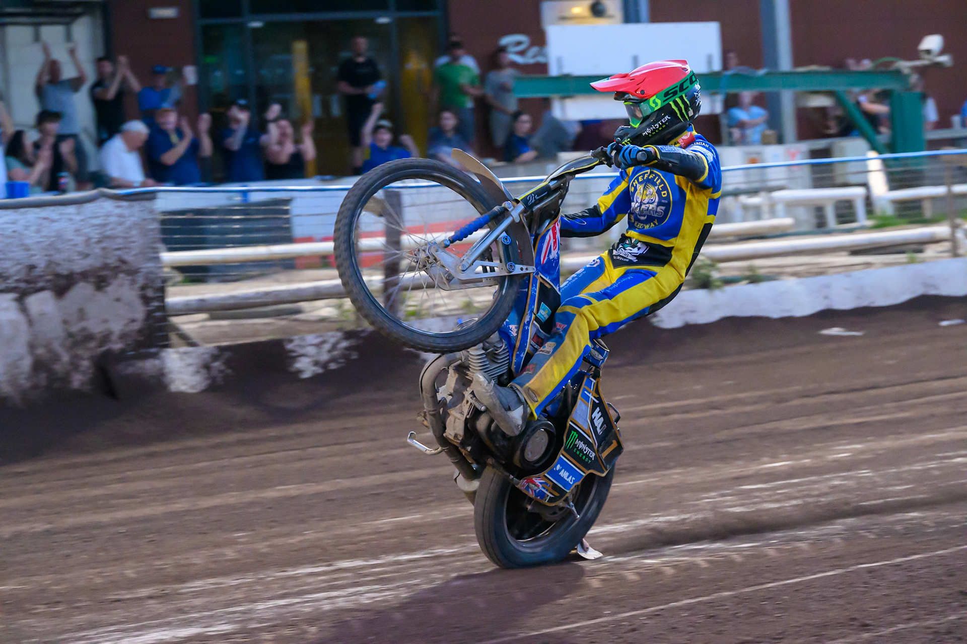 Jack Holder of Sheffield Tigers  celebrates with a wheelie during the Rowe Motor Oil Premiership match between Sheffield Tigers and Belle Vue Aces at Owlerton Stadium, Sheffield on Monday 25th May 2026. (Photo: Ian Charles | MI News)