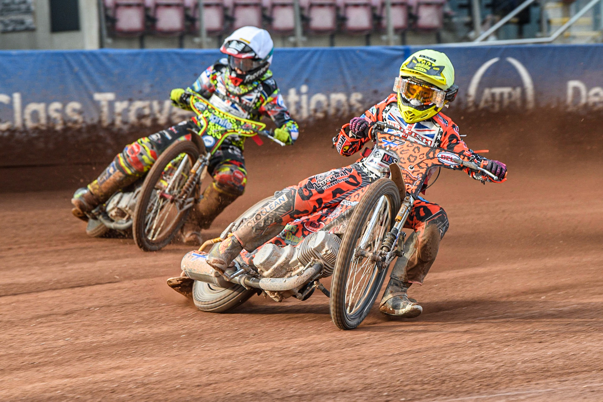 Cooper Rushen (Yellow) leads William Cairns (White) during the British Youth Speedway Championships at the National Speedway Stadium, Manchester on Friday 21st July 2023. (Photo: Ian Charles | MI News)