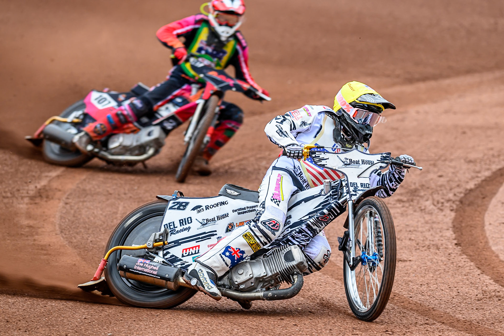 Slater Lightcap of The United States in Yellow leading Alex Adamson of Australia in Red during the FIM SGP2 Qualifying Round at the Peugeot Ashfield Stadium in Glasgow on Saturday 24th May 2025. (Photo: Ian Charles | MI News)