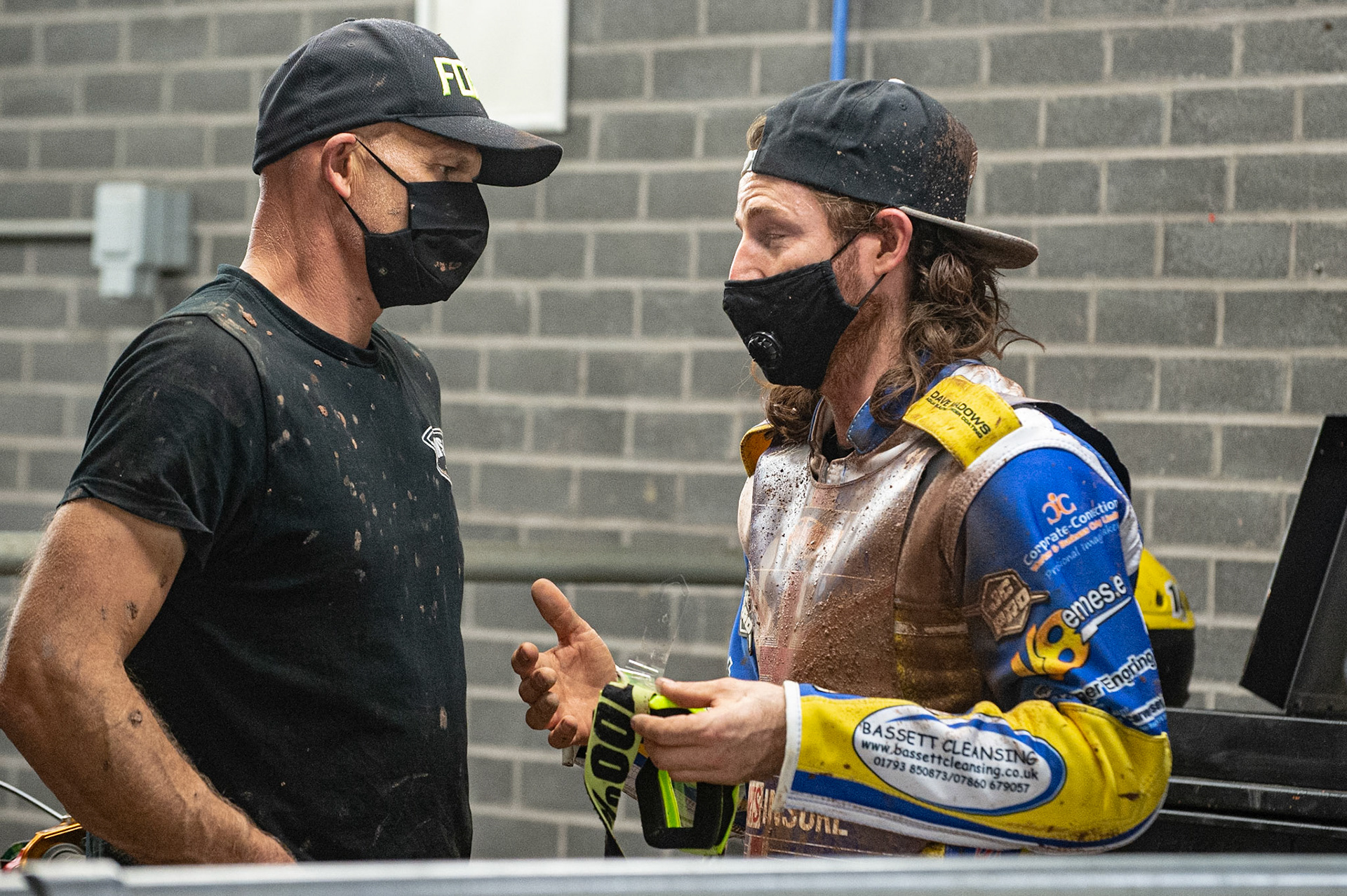 Photo: Ian CharlesRichard Lawson  discusses set ups with his mechanic  Sports Insure British Speedway Championship Final, National Speedway Stadium, Manchester Monday  28  September  2020