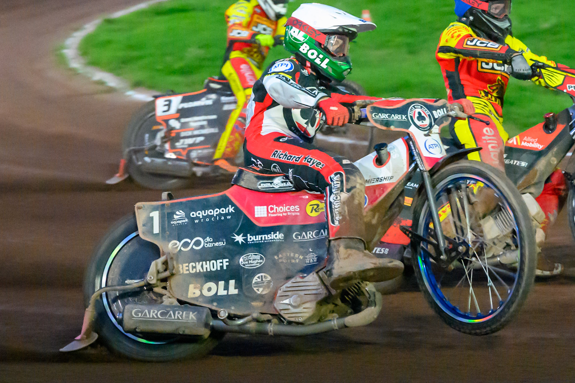 Brady Kurtz of Belle Vue Aces  picks up some drive as he exits the turn during the Rowe Motor Oil Premiership match between Leicester Lions and Belle Vue Aces at the Hydroscan Arena, Leicester on Monday 7th September 2026. (Photo: Ian Charles | MI News)