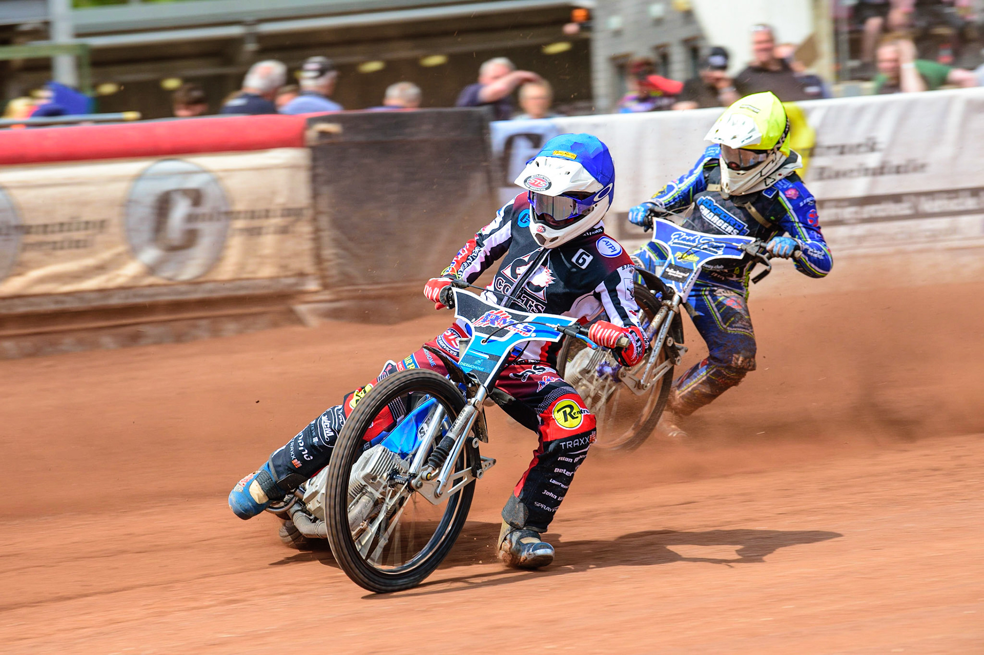 MANCHESTER, UK.  JUN 3RD Archie Freeman  (Blue) leads Arran Butcher  (Yellow)  during the National Development League match between Belle Vue Colts and Oxford Chargers at the National Speedway Stadium, Manchester on Friday 3rd June 2022. (Credit: Ian Charles | MI News)