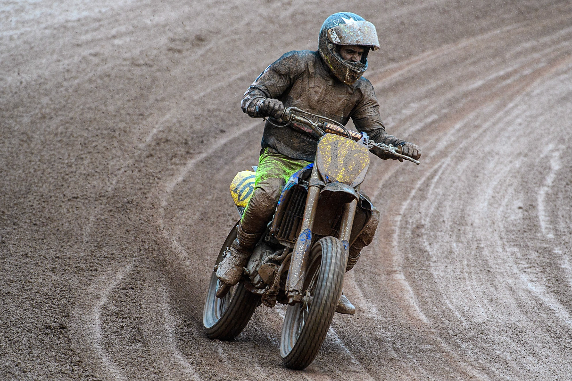 Santagio Arangio (16) from Argentina in action  during the FIM World Flat Track Championship Round 1 at the National Speedway Stadium, Manchester on Saturday 5th August 2023. (Photo: Ian Charles | MI News)