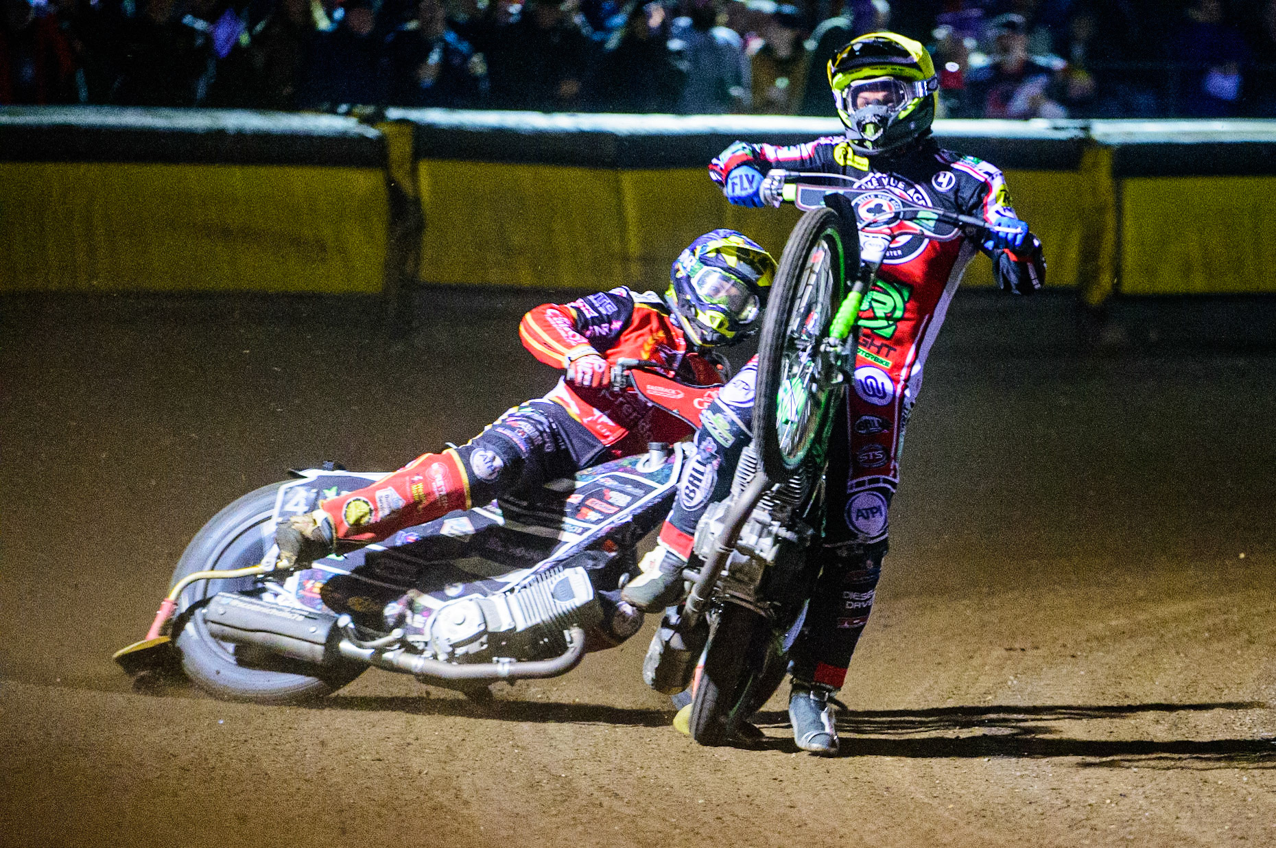 PETERBOROUGH, UK. OCT 14TH Charles Wright  (Yellow) \rears in front of Scott Nicholls  (Blue) during the SGB Premiership Grand Final 2nd leg between Peterborough and Belle Vue Aces at East of England Showground, Peterborough on Thursday 14th October 2021. (Credit: Ian Charles | MI News)