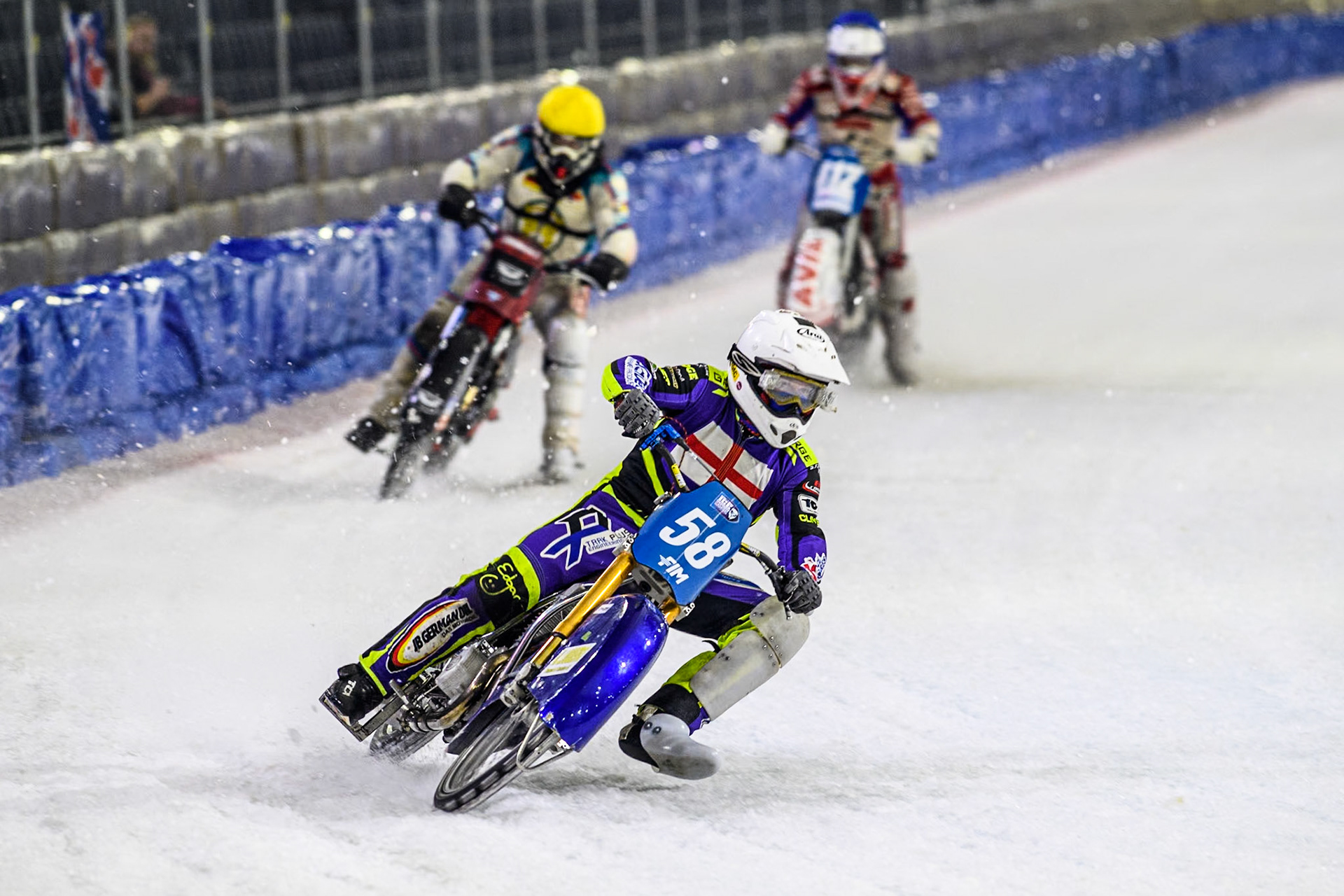 Paul Cooper of Great Britain in White leading Marc Geyer of Germany in Yellow and Niek Schaap of The Netherlands in Blue during the Roelof Thijs Bokaal at Ice Rink Thialf, Heerenveen, The Netherlands on Friday 5th April 2024. (Photo: Ian Charles | MI News)