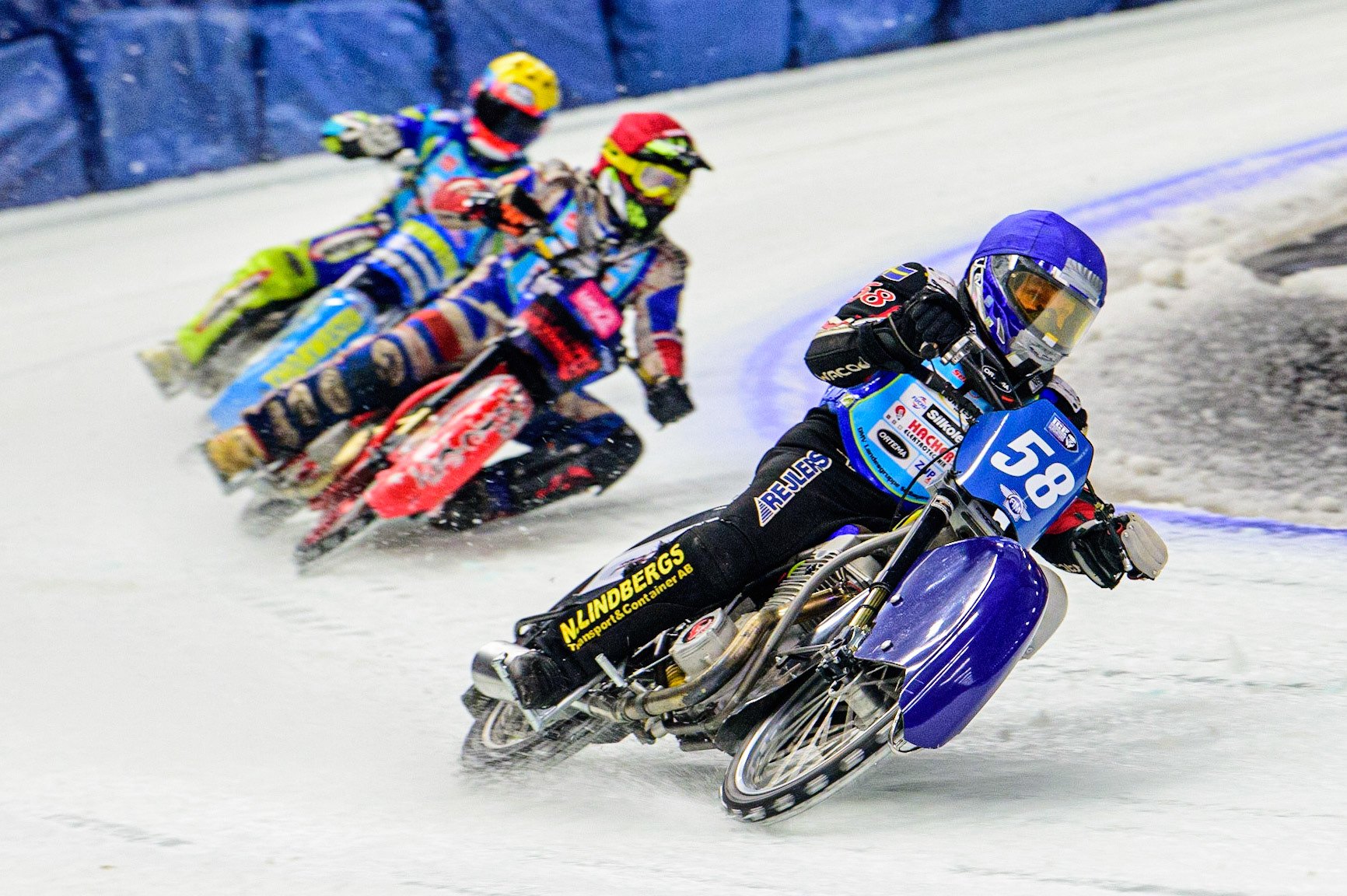 Stefan Svensson (Blue) leads Jan Klatovsky (Red) and Günther Bauer (Yellow) during the Race of Legends at the Max-Aicher-Arena, Inzell on Friday 17th March 2023. (Photo: Ian Charles | MI News)