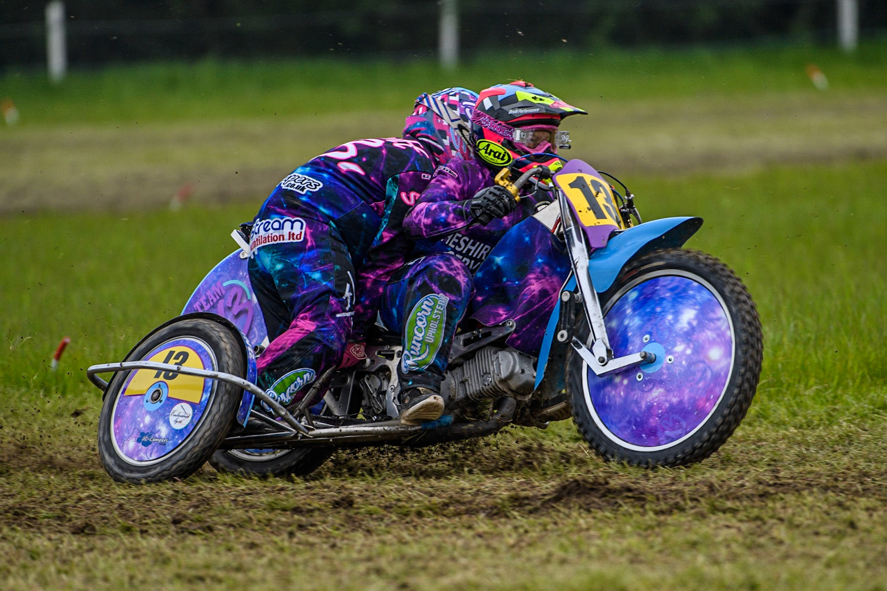 Steve Gutteridge and Rachel Cox (13) in the 500cc Sidecar Class during the Cheshire Grass Track Three Trophies meeting at High Legh, Cheshire on Sunday 14th May 2023. (Photo: Ian Charles | MI News)