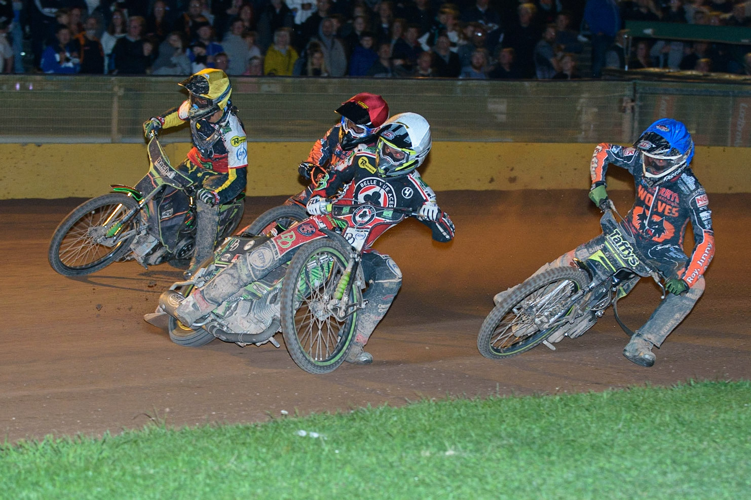 WOLVERHAMPTON, UK. AUGUST 30TH. Charles Wright  (White) leads Luke Becker  (Red) Leon Flint  (Blue) and Nikolaj B. Jakobsen  (Yellow) during the SGB Premiership match between Wolverhampton Wolves and Belle Vue Aces at Monmore Green Stadium, Wolverhampton on Monday 30th August 2021. (Credit: Ian Charles | MI News)