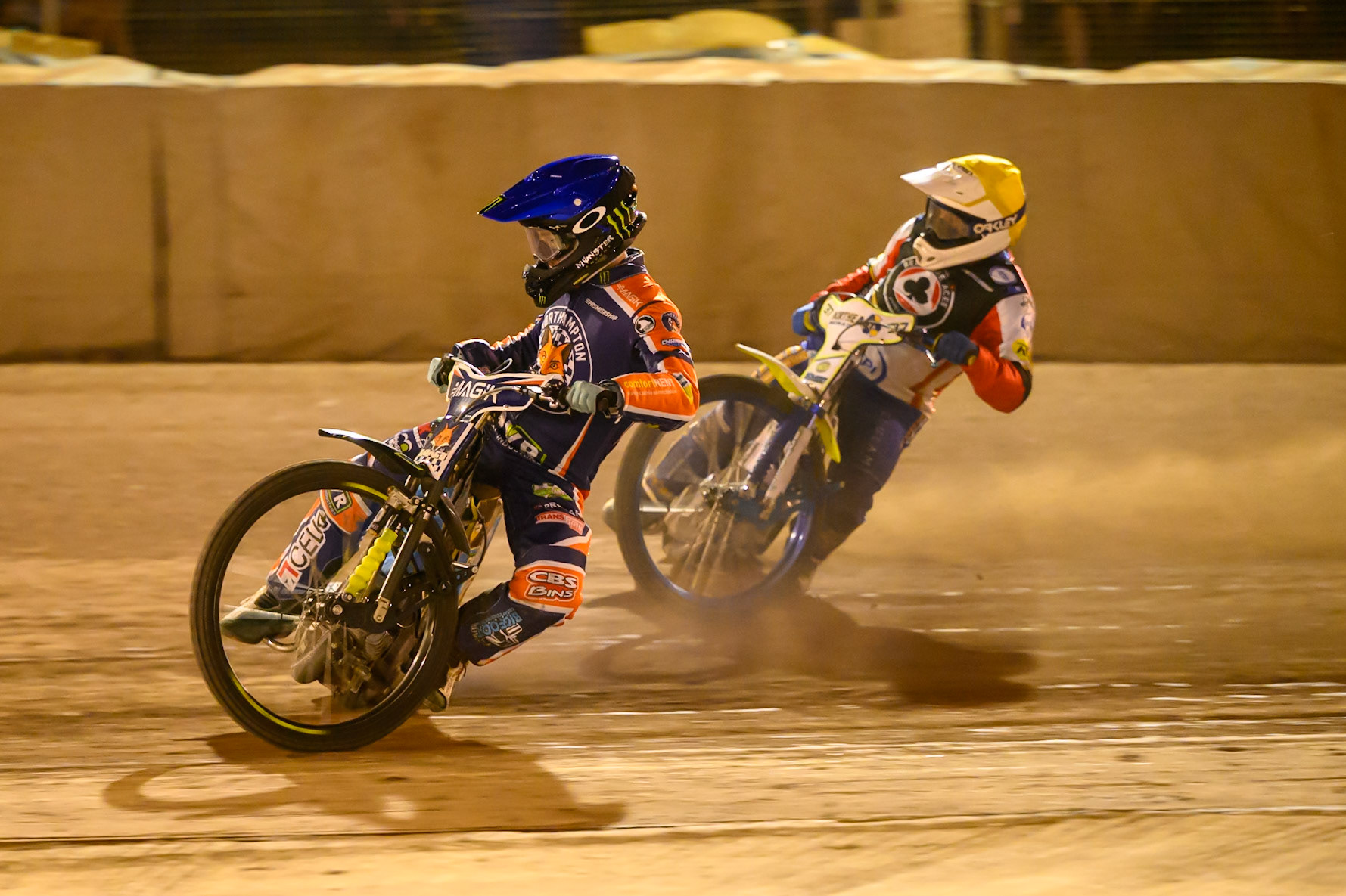 \fv5\in Blue leading Chris Harris Guest Rider for Belle Vue Aces in Yellow during the Rowe Motor Oil Premiership match between Northampton Foxes and Belle Vue Aces at Northampton International Shaleway, Northampton on Thursday 13th August 2026. (Photo: Ian Charles | MI News)