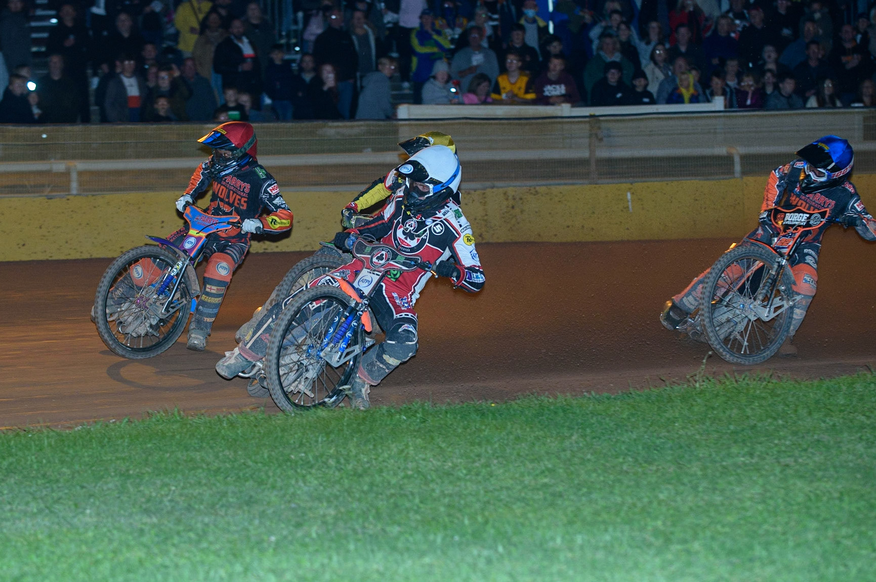 WOLVERHAMPTON, UK. AUGUST 30TH. Brady Kurtz  (White) leads Rory Schlein  (Red) and Nikolaj B. Jakobsen  (Yellow) with Luke Becker (Blue) during the SGB Premiership match between Wolverhampton Wolves and Belle Vue Aces at Monmore Green Stadium, Wolverhampton on Monday 30th August 2021. (Credit: Ian Charles | MI News)