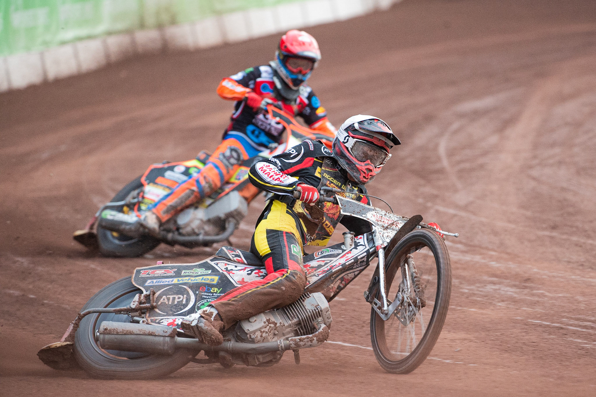 Photo: Ian Charles

Joe Lawlor  (White) leads Jordan Palin  (Red)

Belle Vue Colts v Leicester Cubs, SGB National League, Belle Vue National Speedway Stadium, Manchester, Thursday 8  August  2019