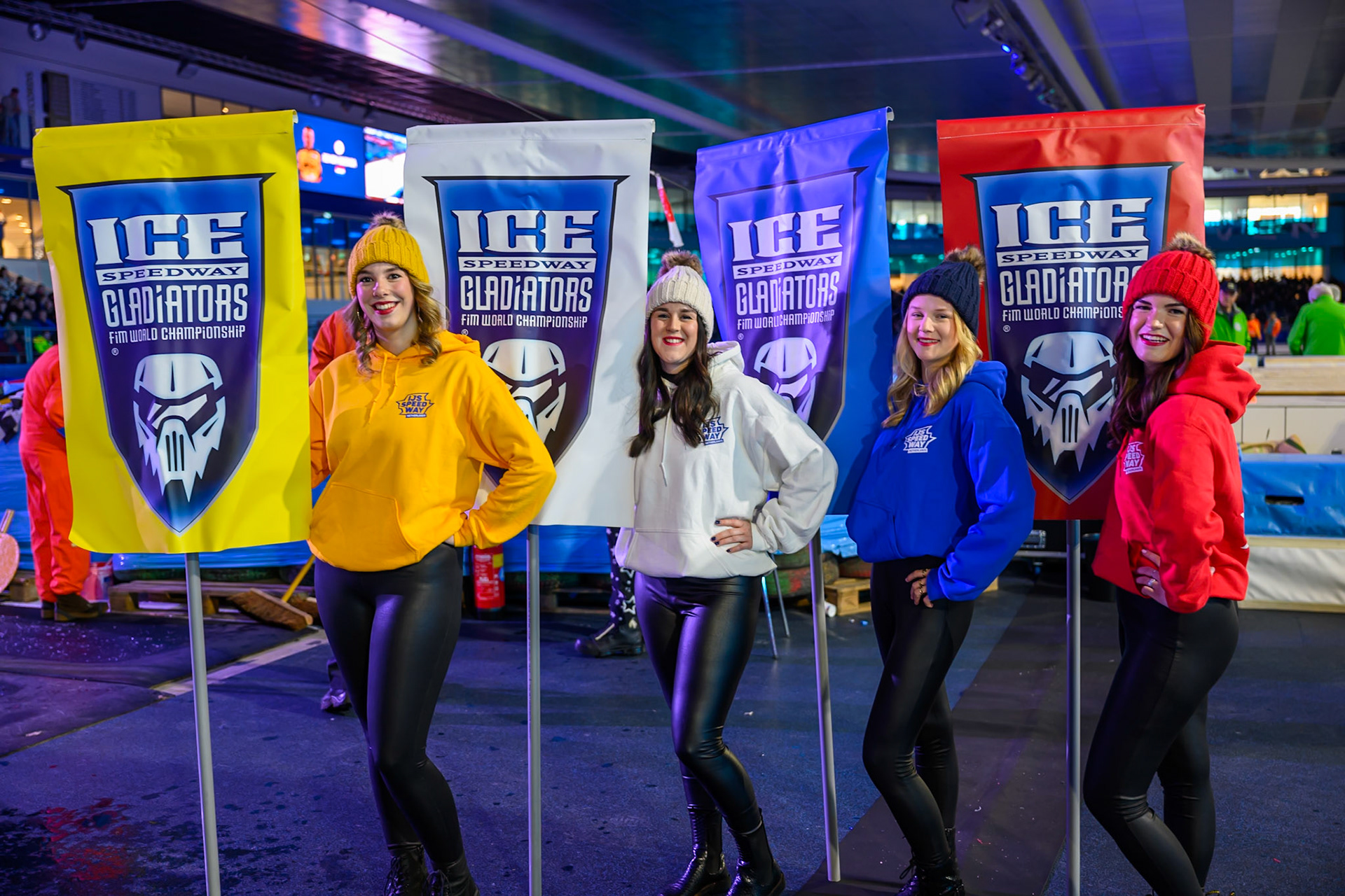 The start girls during the ROELOF THIJS BOKAAL at Ice Rink Thialf, Heerenveen on Friday 10th April 2026.  (Photo: Ian Charles | MI News)