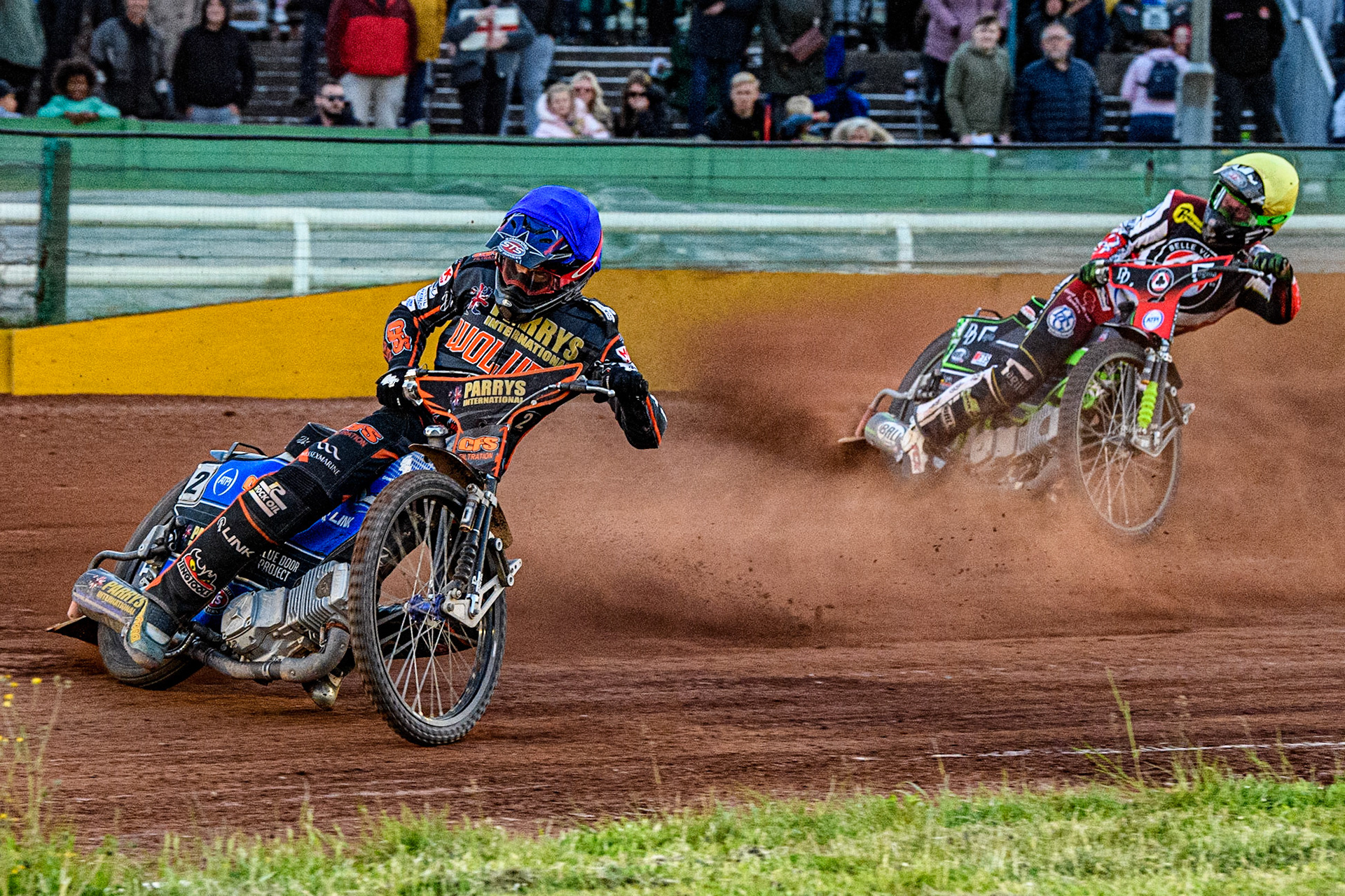 Steve Worrall (Blue) leads Charles Wright (Yellow) during the Sports Insure Premiership match between Wolverhampton Wolves and Belle Vue Aces at Monmore Green Stadium, Wolverhampton on Monday 29th May 2023. (Photo: Ian Charles | MI News)