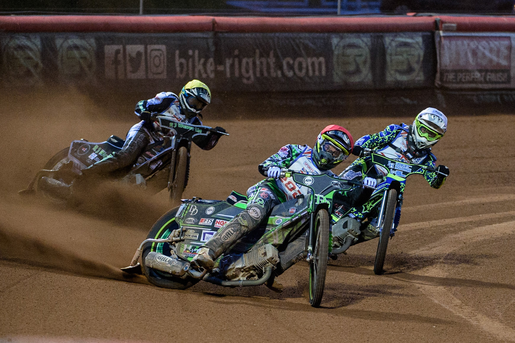 MANCHESTER, UK. AUGUST 16TH   Charles Wright  (Red) leads Paul Starke  (White) and Danny King (Yellow) during the Sports Insure British Speedway Finals at the National Speedway Stadium, Manchester on Monday 16th August 2021. (Credit: Ian Charles | MI News)
