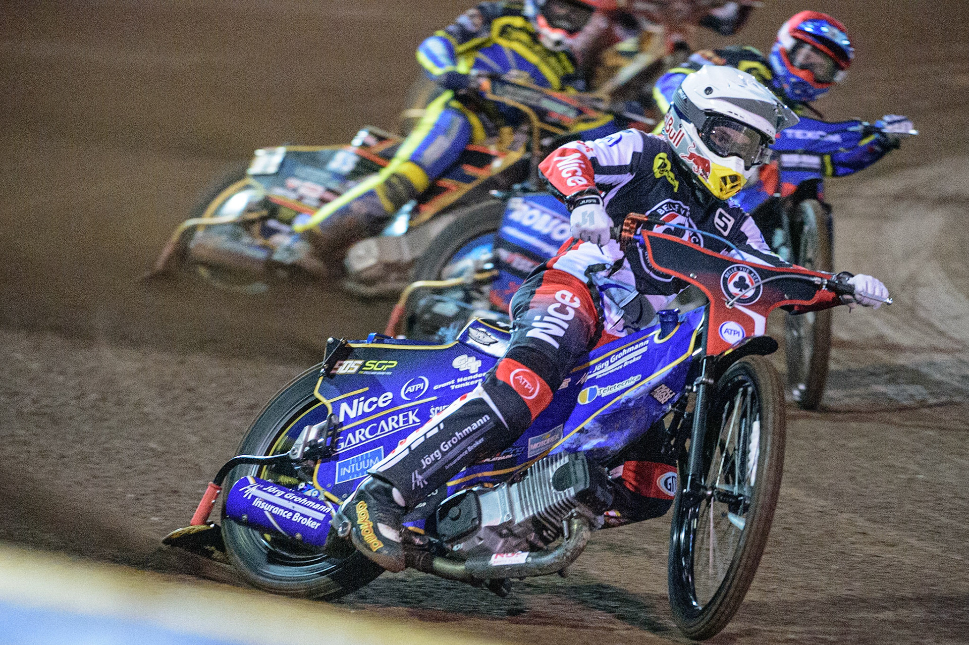Robert Lambert  (White) leads Tobiasz Musielak  (Red) during the SGB Premiership Grand Final 2nd Leg between Sheffield Tigers and Belle Vue Aces at Owlerton Stadium, Sheffield on Thursday 13th October 2022. (Credit: Ian Charles | MI News)