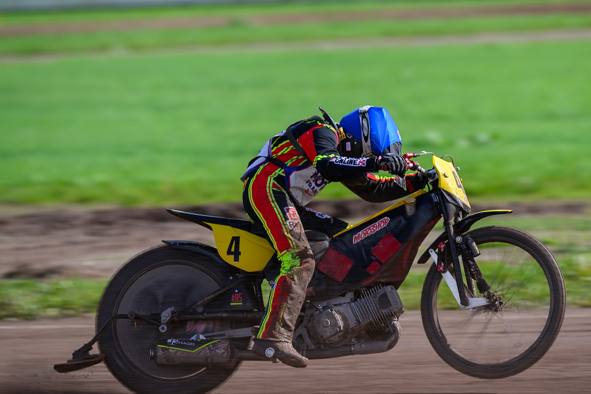 Mathias Tresarrieu (4) of France in action during the FIM Long Track of Nations 2026 at the Speed Centre Roden in the Netherlands on Sunday 20th September 2026. (Photo: Ian Charles | MI News)
