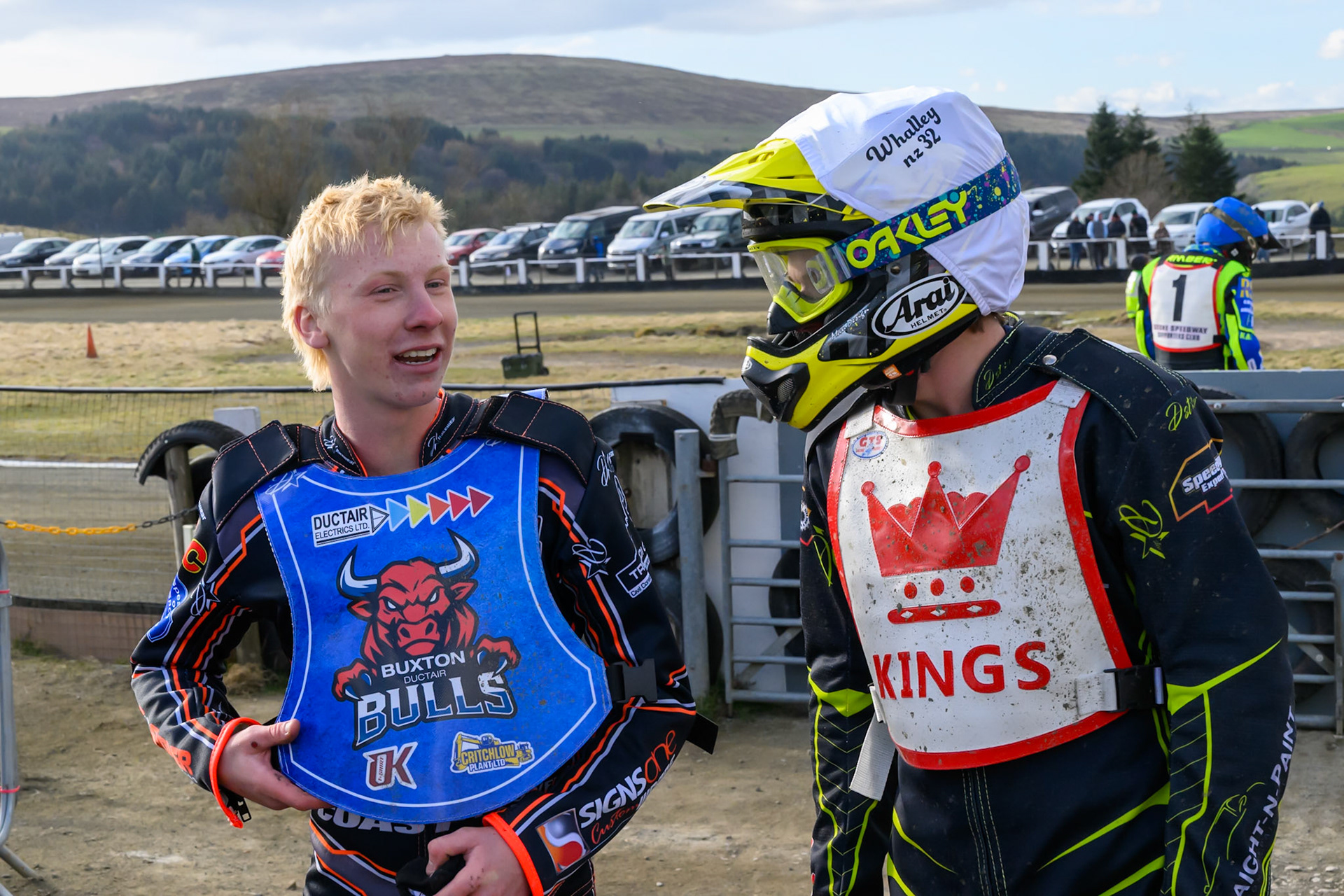 Jacob Fellows of Buxton Bulls  (Left) chats with Ben Whalley of 'The Kings' during the Regina Chains Fours at Buxton Speedway, Buxton on Sunday 5th April 2026. (Photo: Ian Charles | MI News)