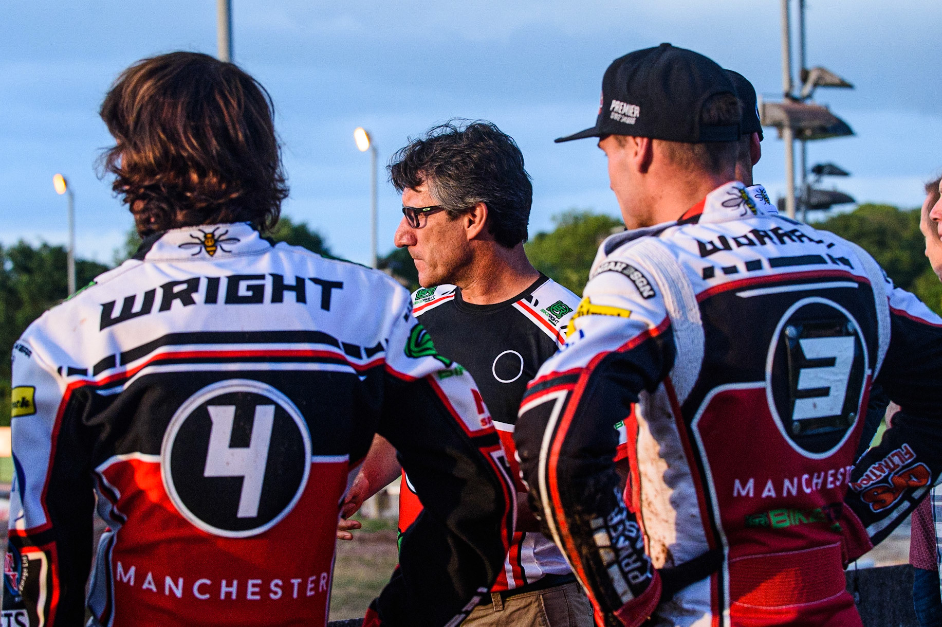 WOLVERHAMPTON, UK. JULY 26TH Belle Vue BikeRight Aces  manager Mark Lemon  (centre) holds a team meeting  during the SGB Premiership match between Wolverhampton Wolves and Belle Vue Aces at the Ladbroke Stadium, Wolverhampton on Monday 26th July 2021. (Credit: Ian Charles | MI News)