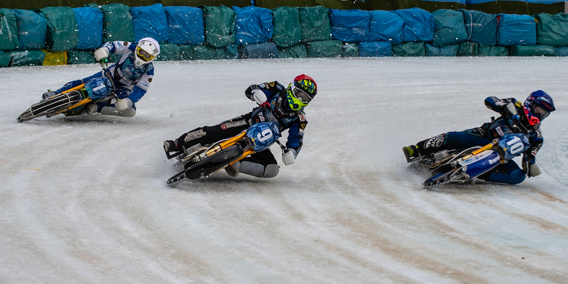 BERLIN GERMANY  - March 1  Martin Haarahiltunen (Red) and team mate Niclas Svensson (Blue) of Sweden lead Pavel Nekrasov (White)  during the Ice Speedway of Nations at the Horst-Dohm-Eisstadion, Berlin,  on Sunday 1 March 2020. (Credit: Ian Charles | MI News)