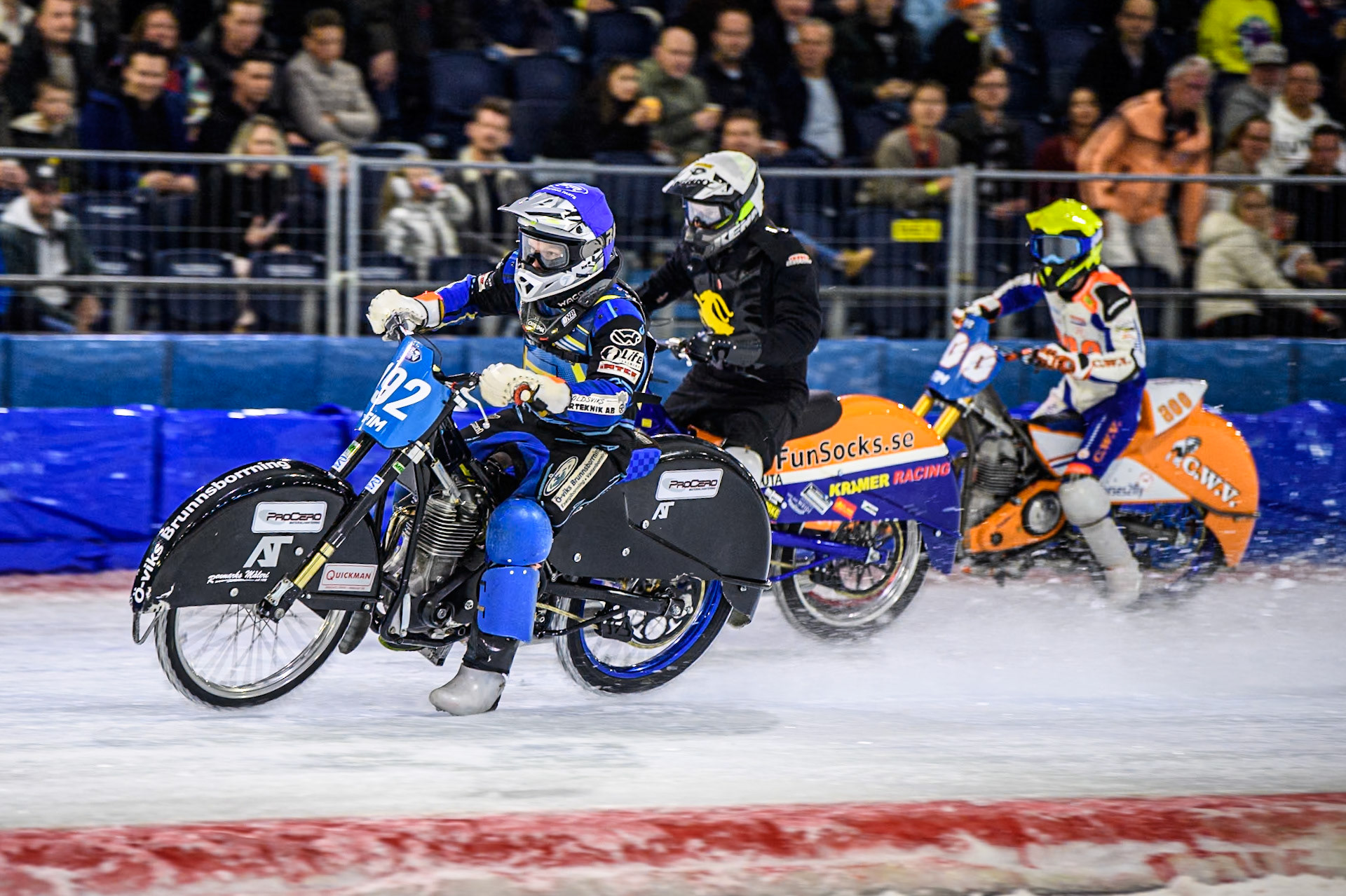 Niclas Svensson (192) of Sweden in Blue leading Leon Kramer (17) of The Netherlands in White and Jasper Iwema (800) of The Netherlands in Yellow during the FIM Ice Speedway Gladiators World Championship, Final 4 at the Ice Stadium, Thialf, Heerenveen on Sunday 6th April 2025. (Photo: Ian Charles | MI News)