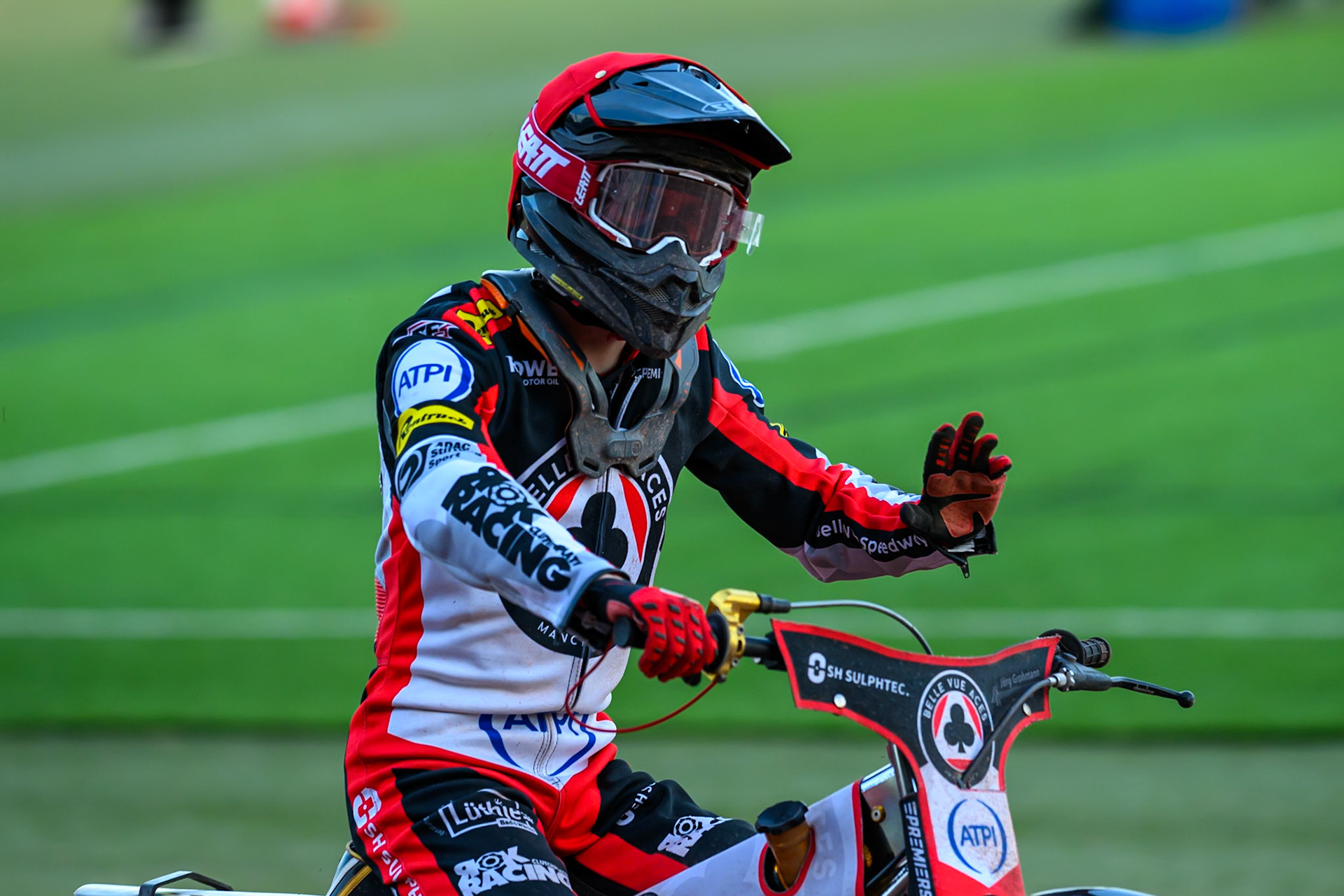 Norick Blödorn of Belle Vue Aces  waves to the fans after his heat 8 win during the Rowe Motor Oil Premiership match between Belle Vue Aces and King's Lynn Stars at the National Speedway Stadium, Manchester on Monday 10th August 2026. (Photo: Ian Charles | MI News)