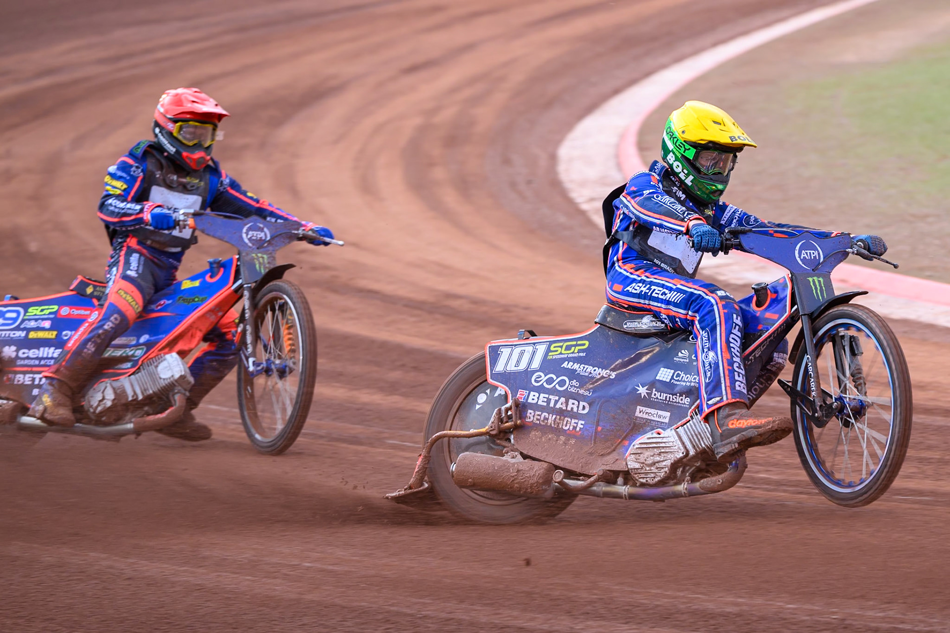 Brady Kurtz (101) of Australia in Yellow leading Andzejs Lebedevs (29) of Latvia in Red during the ATPI  FIM Speedway GP of Manchester at the National Speedway Stadium, Manchester on Friday 5th June 2026. (Photo: Ian Charles | MI News)