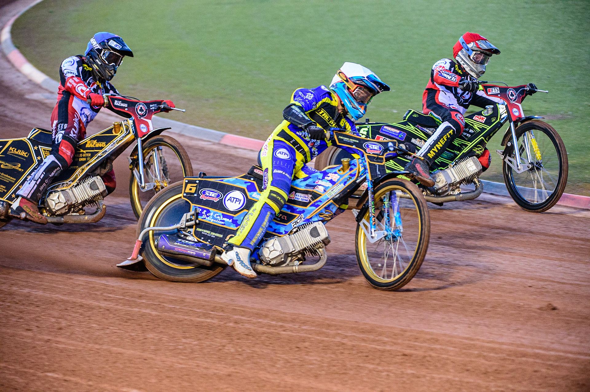 Justin Sedgmen  (White) outside Jye Etheridge  (Red) with Norick Blodorn   (Blue) behind during the SGB Premiership match between Belle Vue Aces and Sheffield Tigers at the National Speedway Stadium, Manchester on Monday 5th September 2022. (Credit: Ian Charles | MI News)