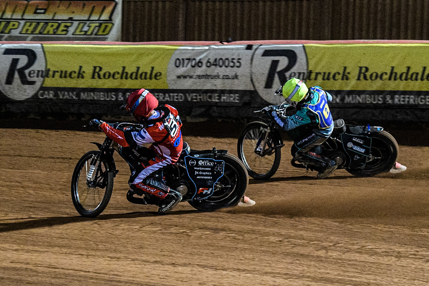 Belle Vue Colts' Freddy Hodder in Red rides inside Edinburgh Monarchs' Mason Watson in Yellow during the WSRA National Development League match between Belle Vue Aces and Edinburgh Monarchs at the National Speedway Stadium, Manchester on Friday 30th August 2024. (Photo: Ian Charles | MI News)