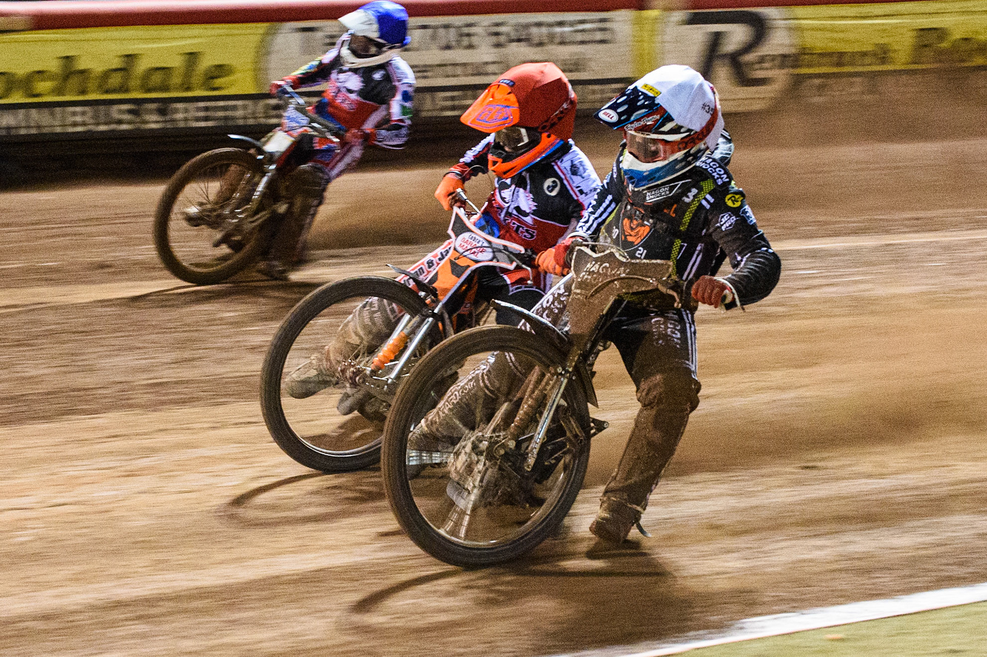 MANCHESTER, SEPT 3RD. Sam Hagon  (White) inside Connor Coles  (Red) and Paul Bowen  (Blue) during the National Development League match between Belle Vue Aces and Mildenhall Fens Tigers at the National Speedway Stadium, Manchester on Friday 3rd September 2021. (Credit: Ian Charles | MI News)