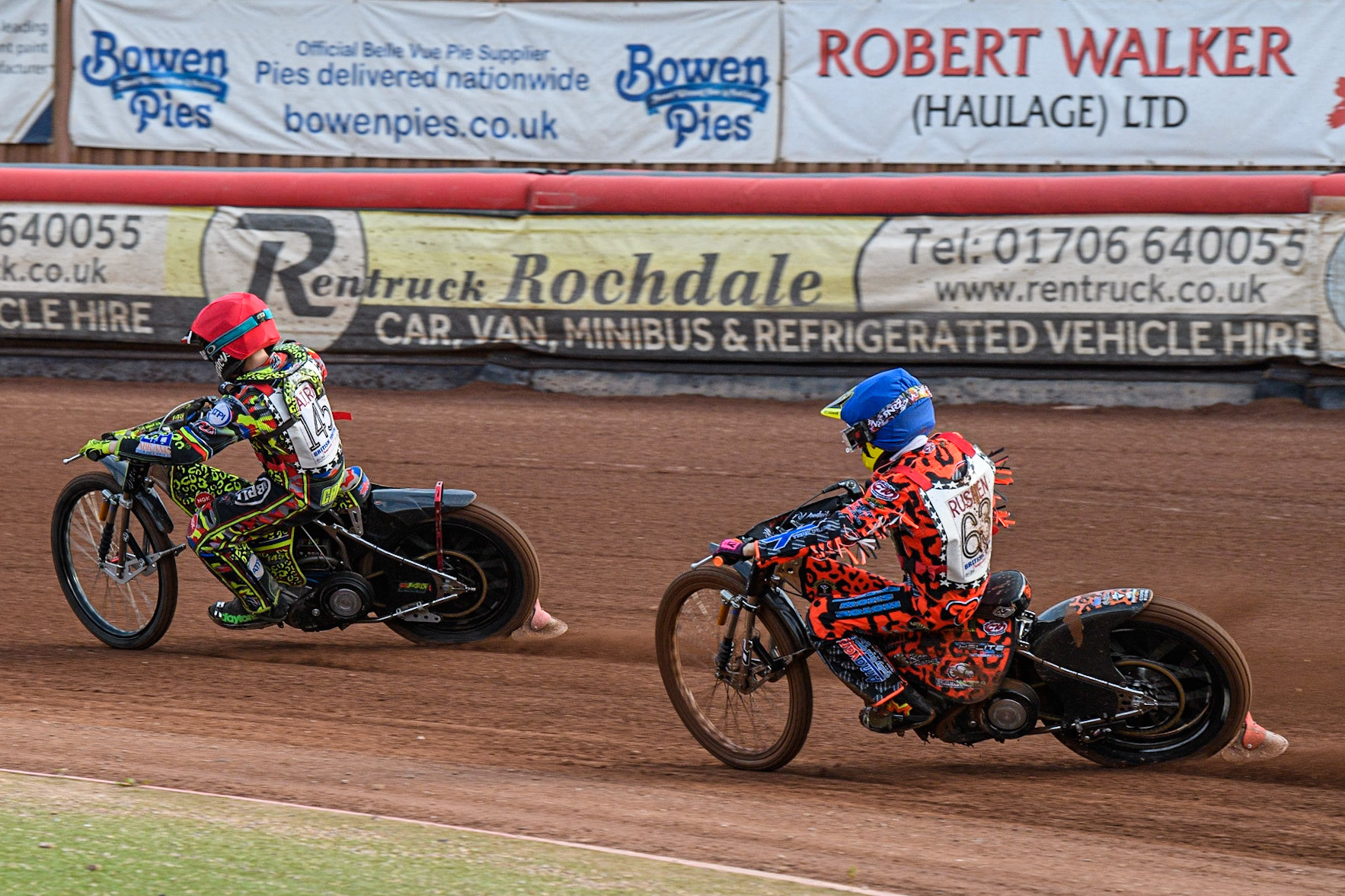 William Cairns (Red) leads Cooper Rushen (Blue) in the 250cc class during the British Youth Speedway Championships at the National Speedway Stadium, Manchester on Friday 21st July 2023. (Photo: Ian Charles | MI News)