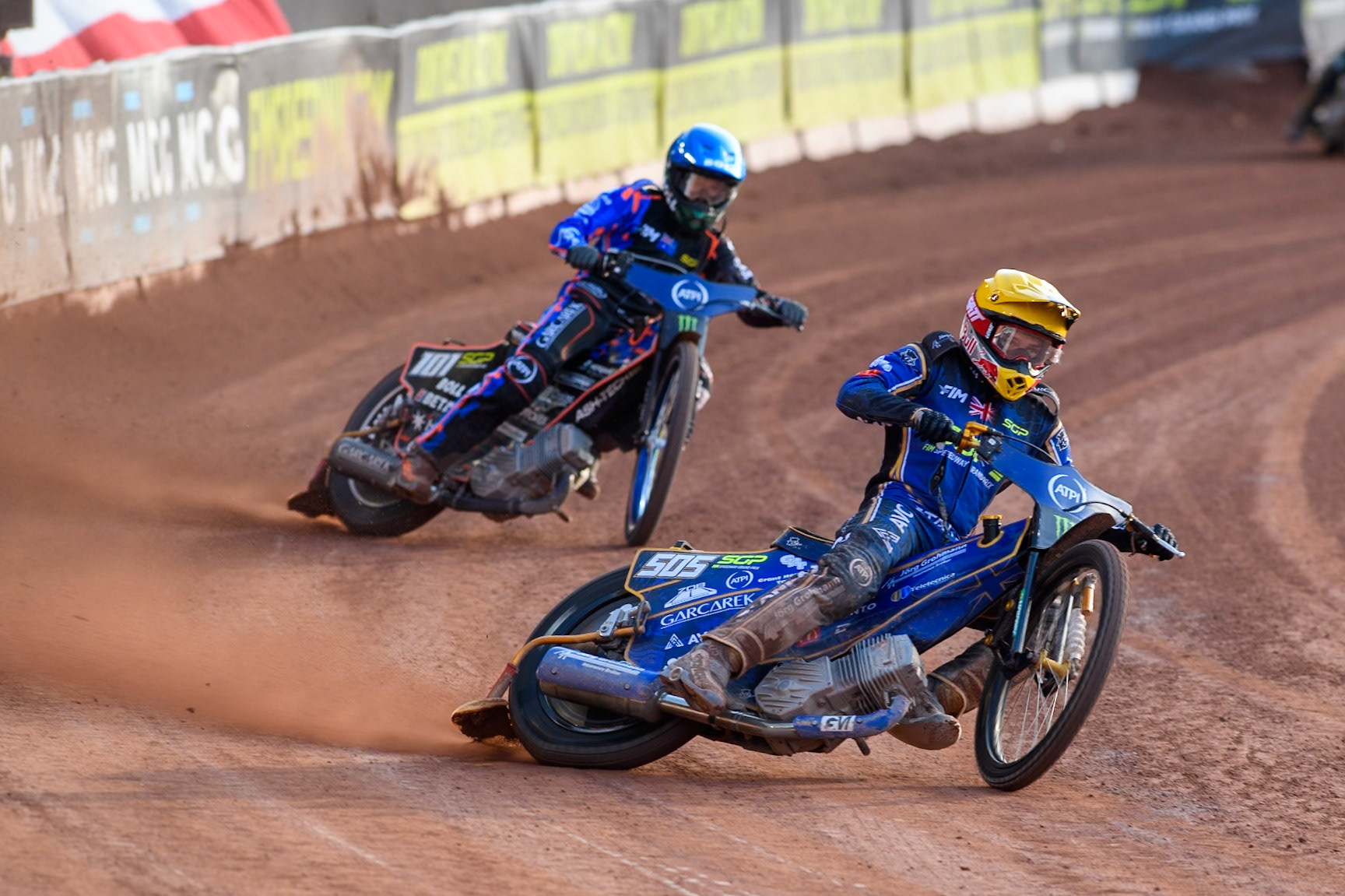 Robert Lambert (505) of Great Britain in Yellow leading Brady Kurtz (101) of Australia in Blue during the ATPI FIM Speedway Grand Prix Round 5 at the National Speedway Stadium, Manchester, on Saturday 14th June 2025. (Photo: Ian Charles | MI News)